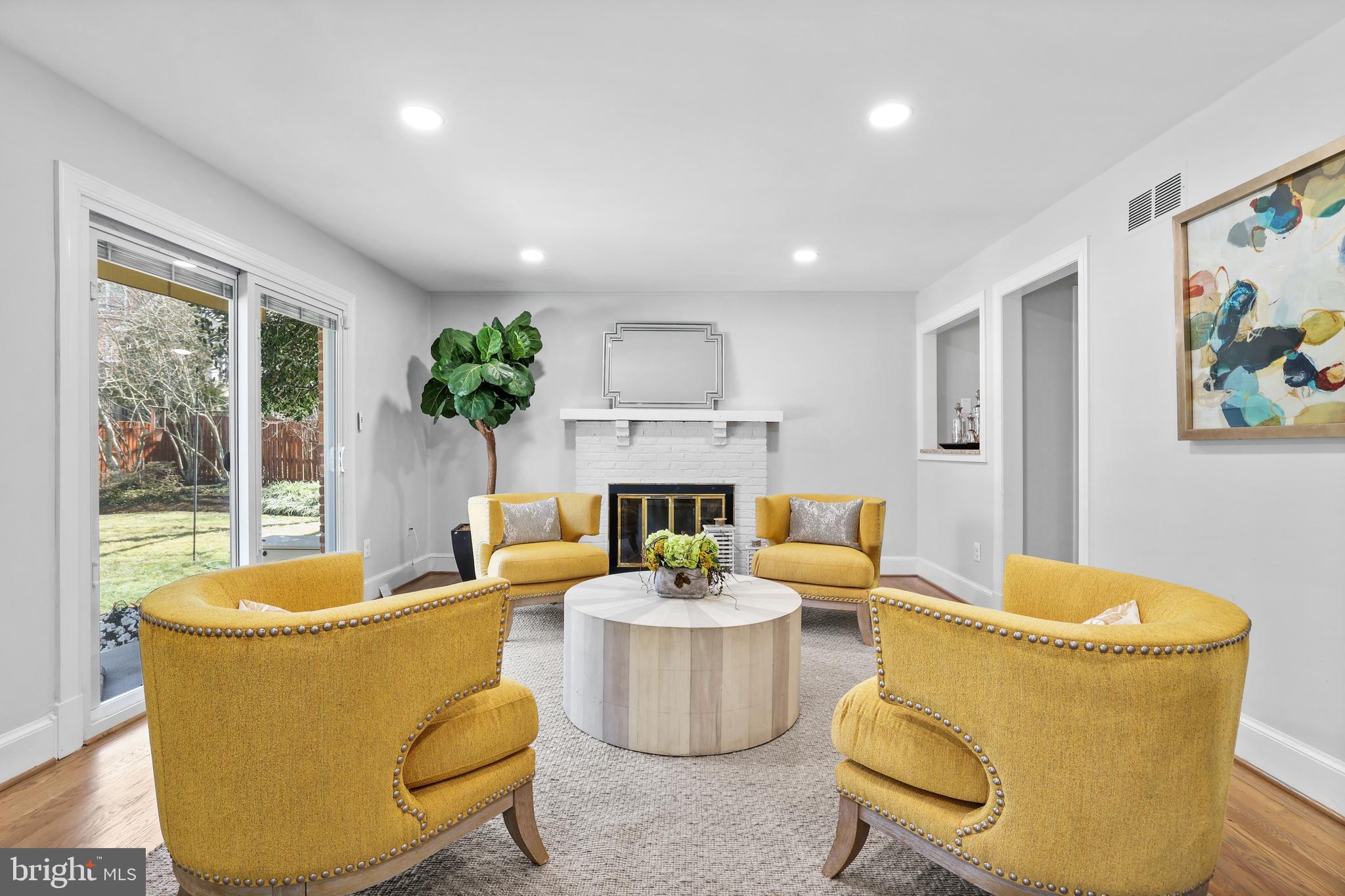 LYNWOOD - Residential