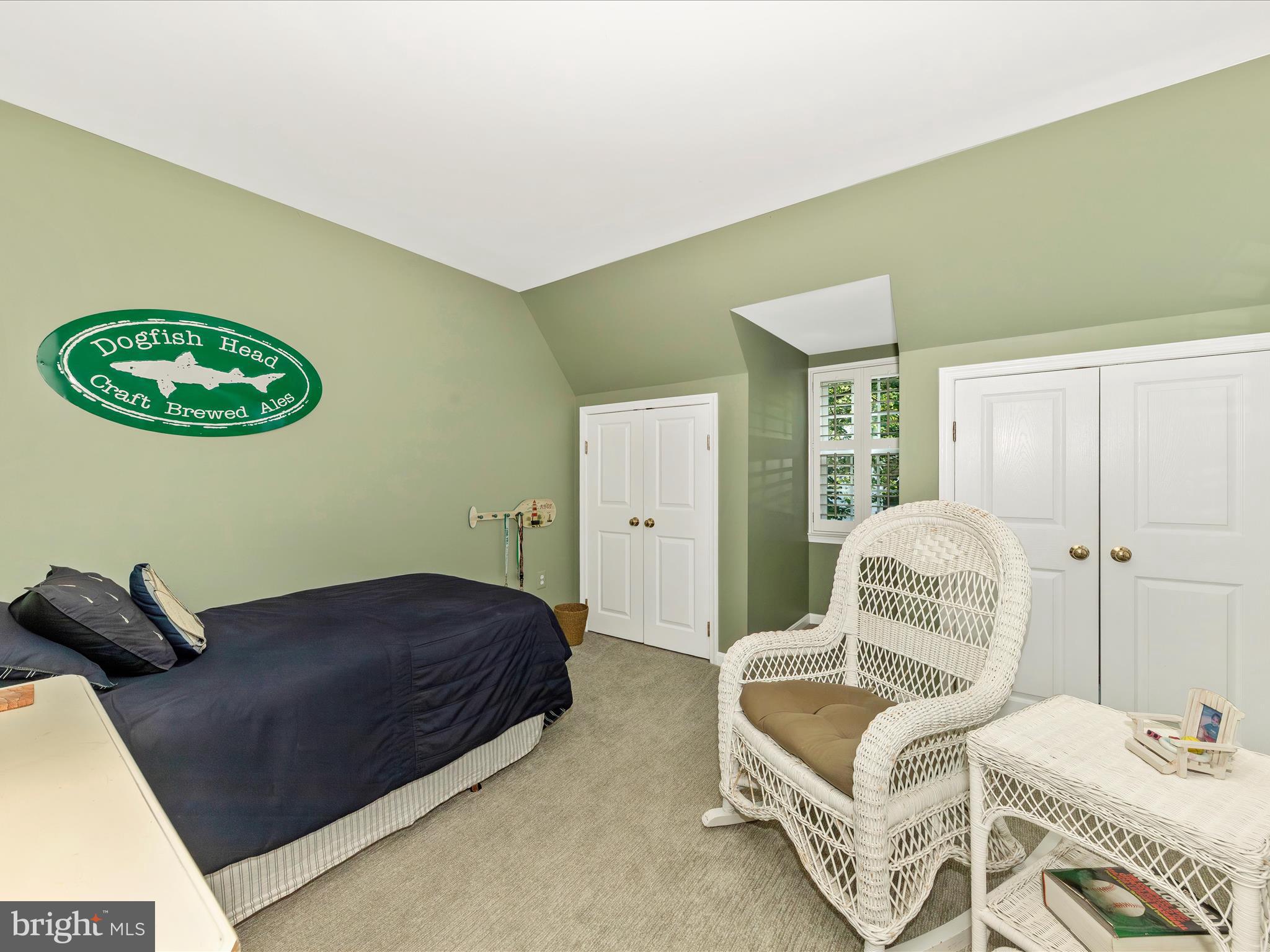 WASHINGTONIAN WOODS - Residential