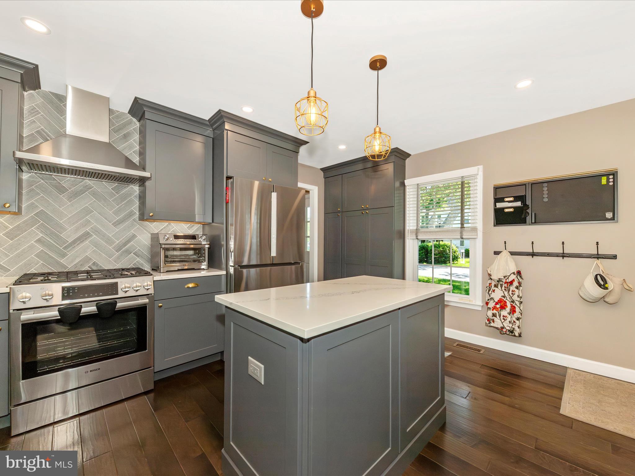 WASHINGTONIAN WOODS - Residential