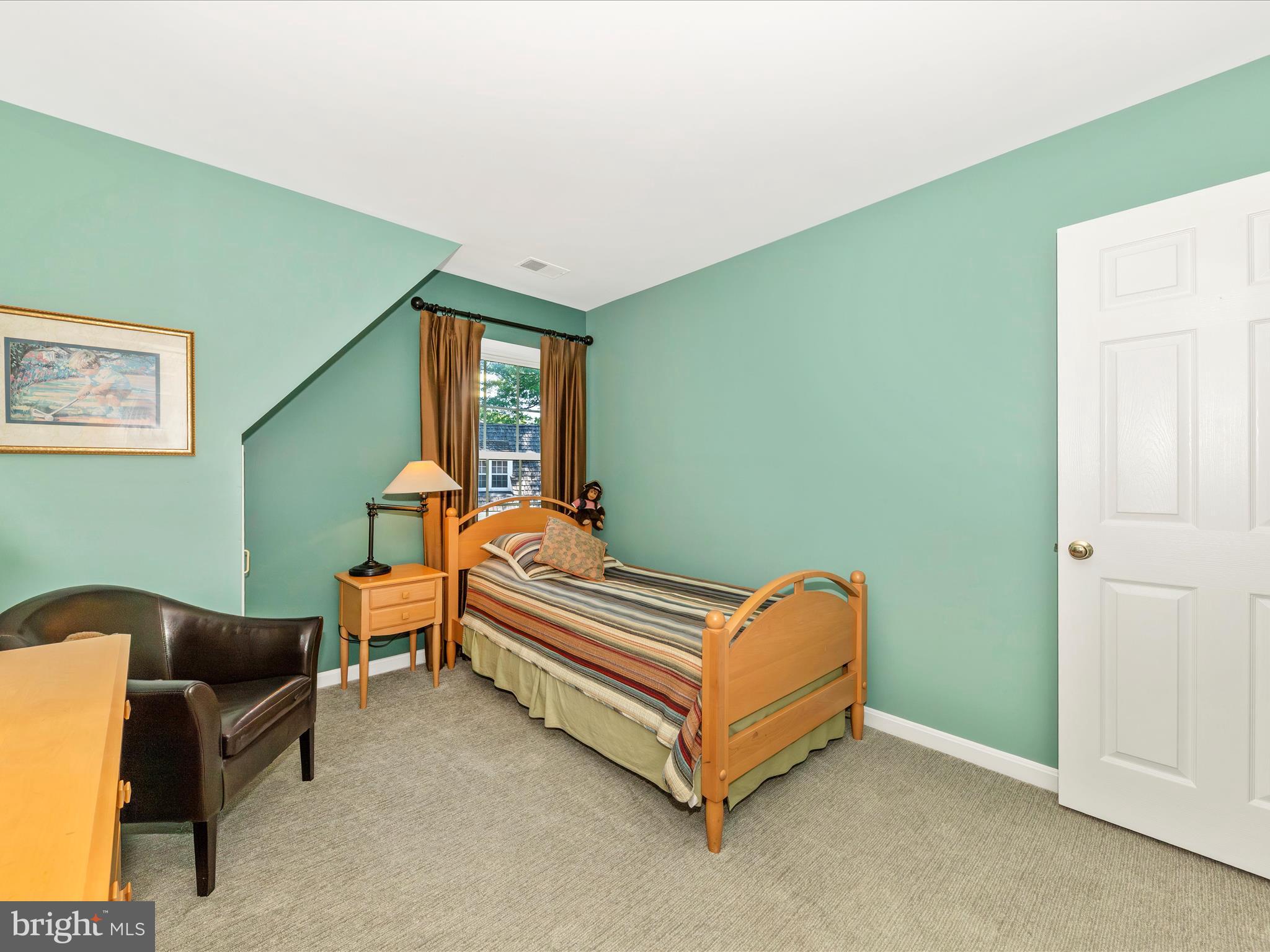 WASHINGTONIAN WOODS - Residential