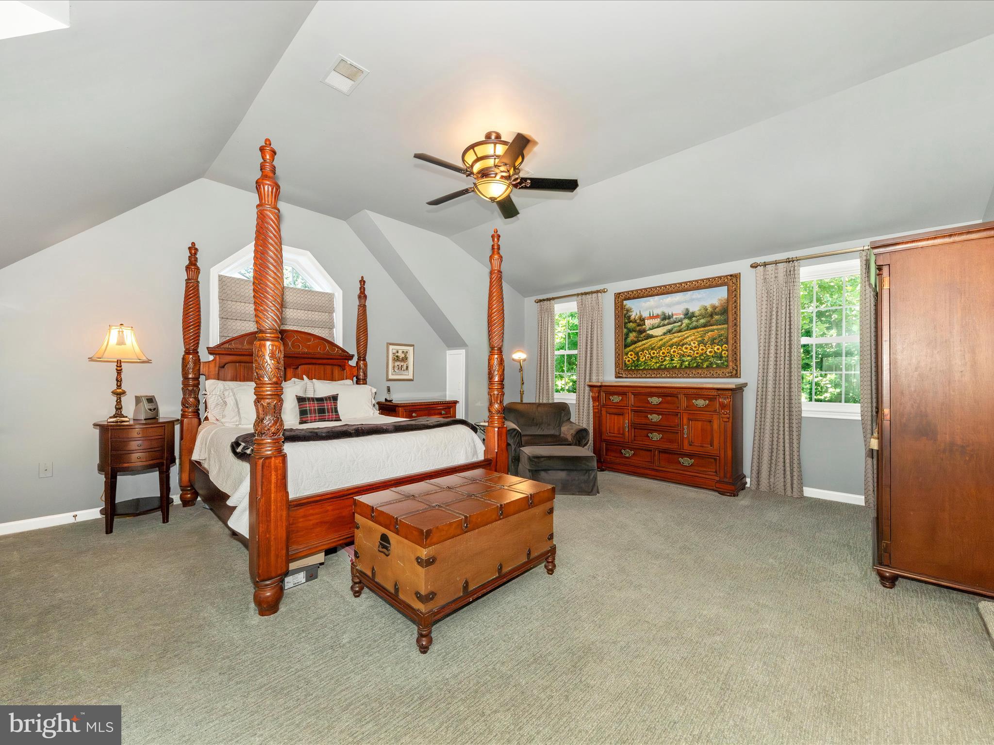 WASHINGTONIAN WOODS - Residential