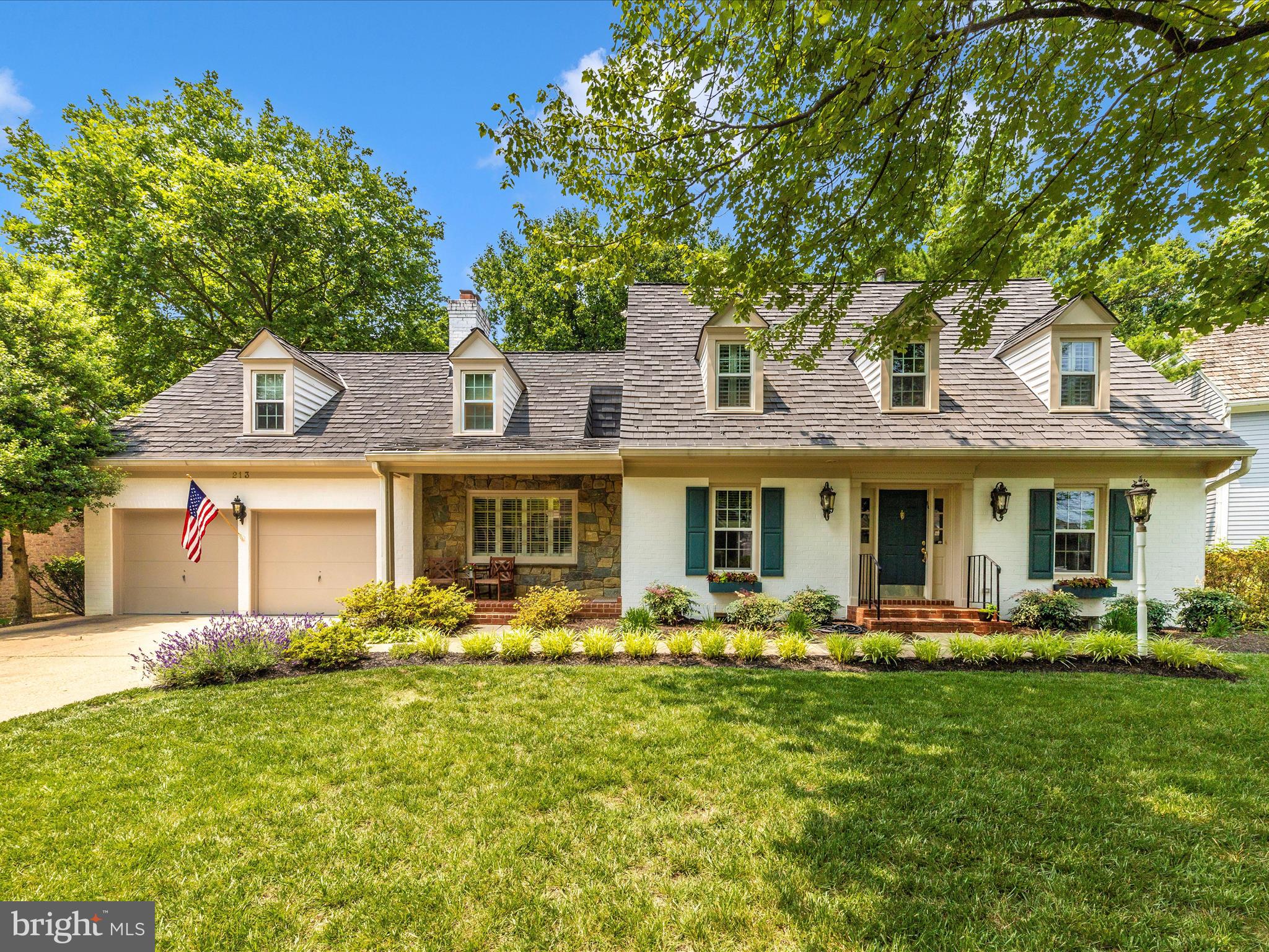 WASHINGTONIAN WOODS - Residential