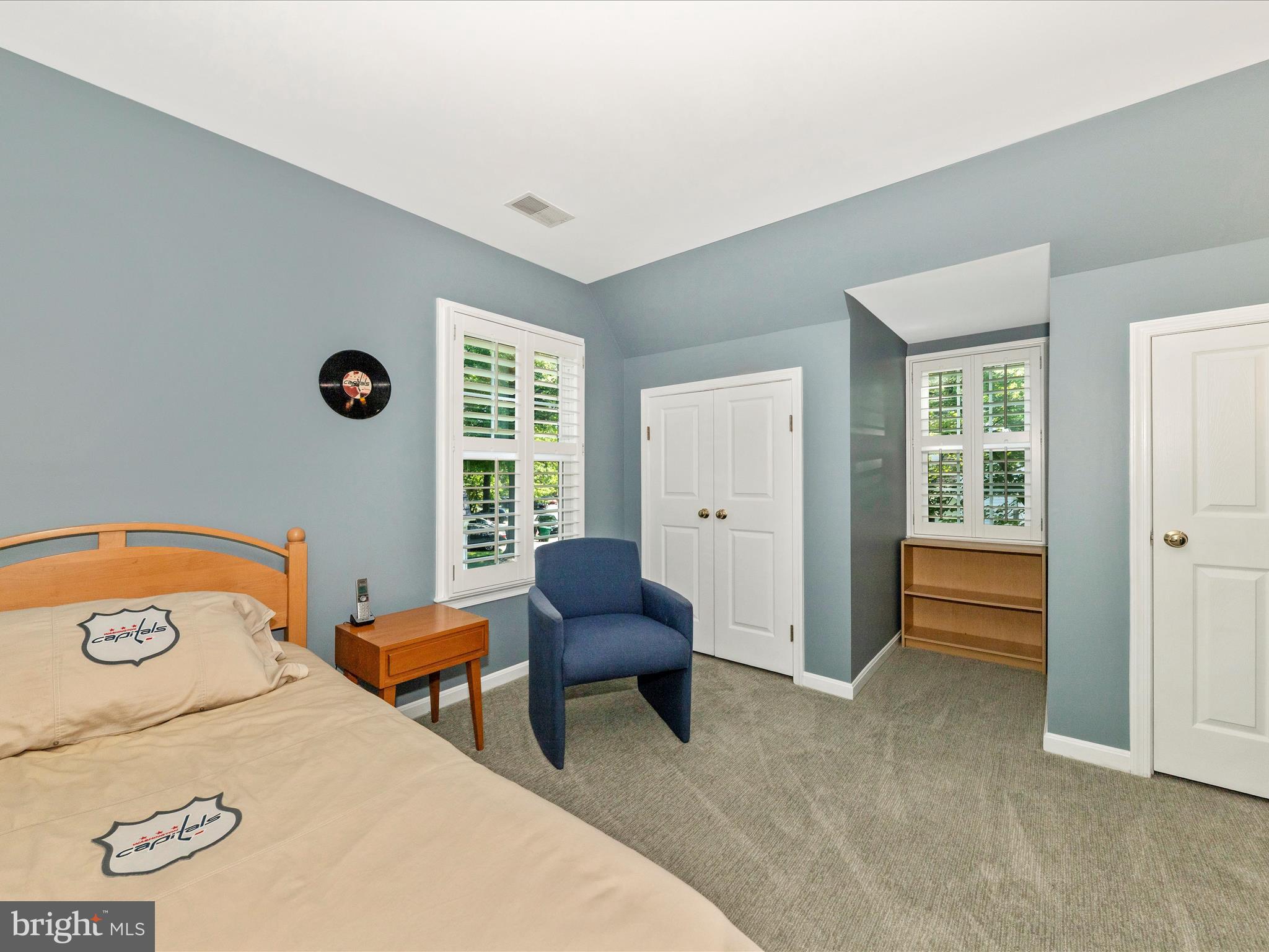 WASHINGTONIAN WOODS - Residential