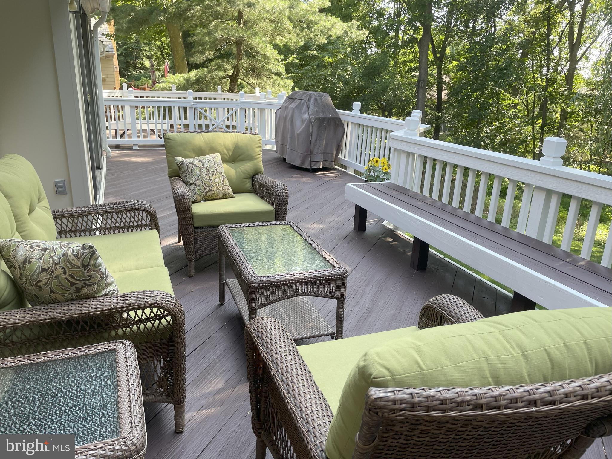 WASHINGTONIAN WOODS - Residential