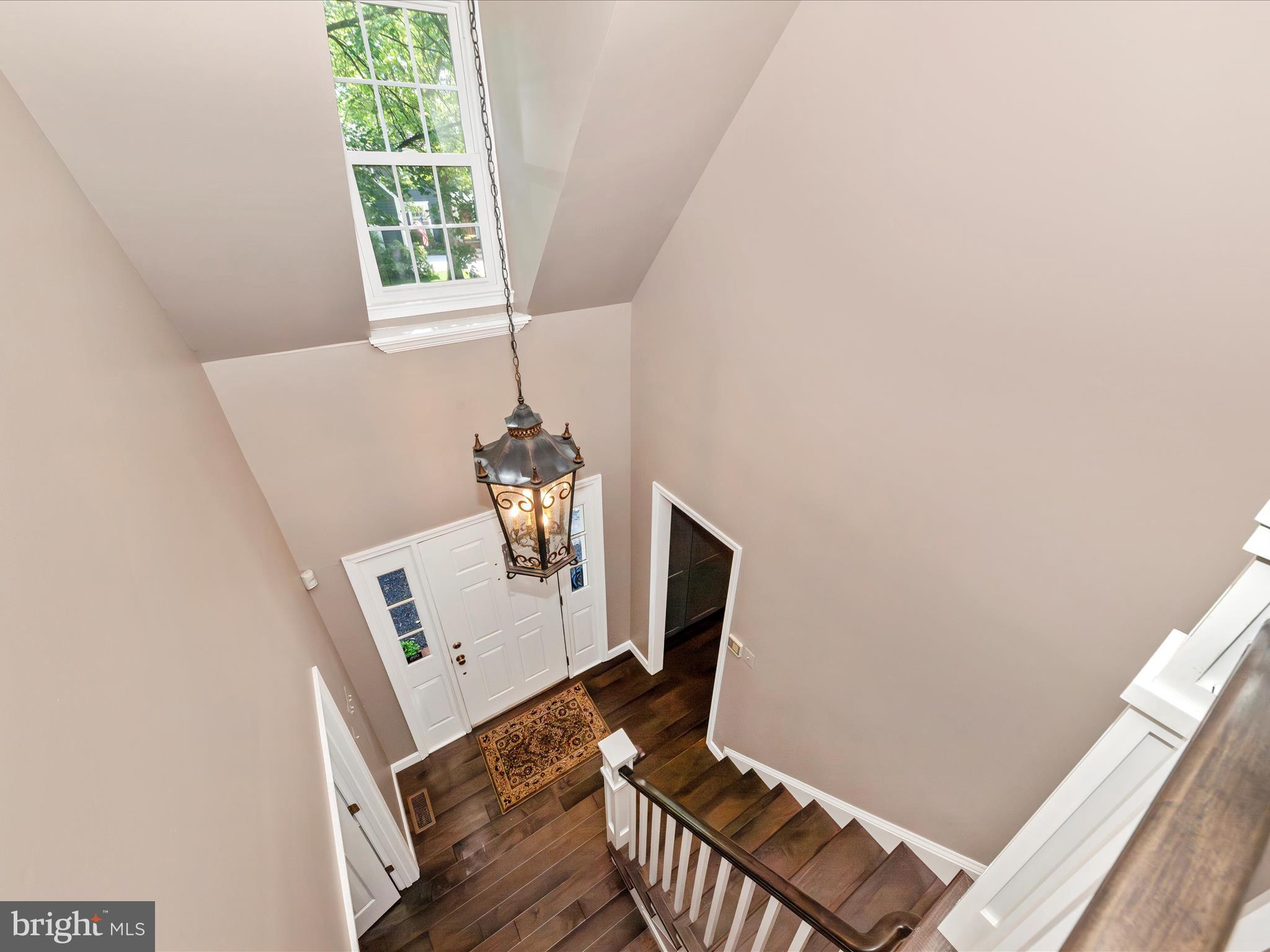213 MIDSUMMER CIRCLE
