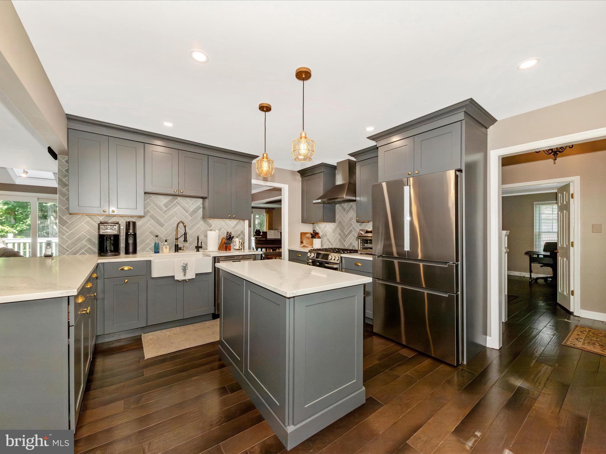 WASHINGTONIAN WOODS - Residential