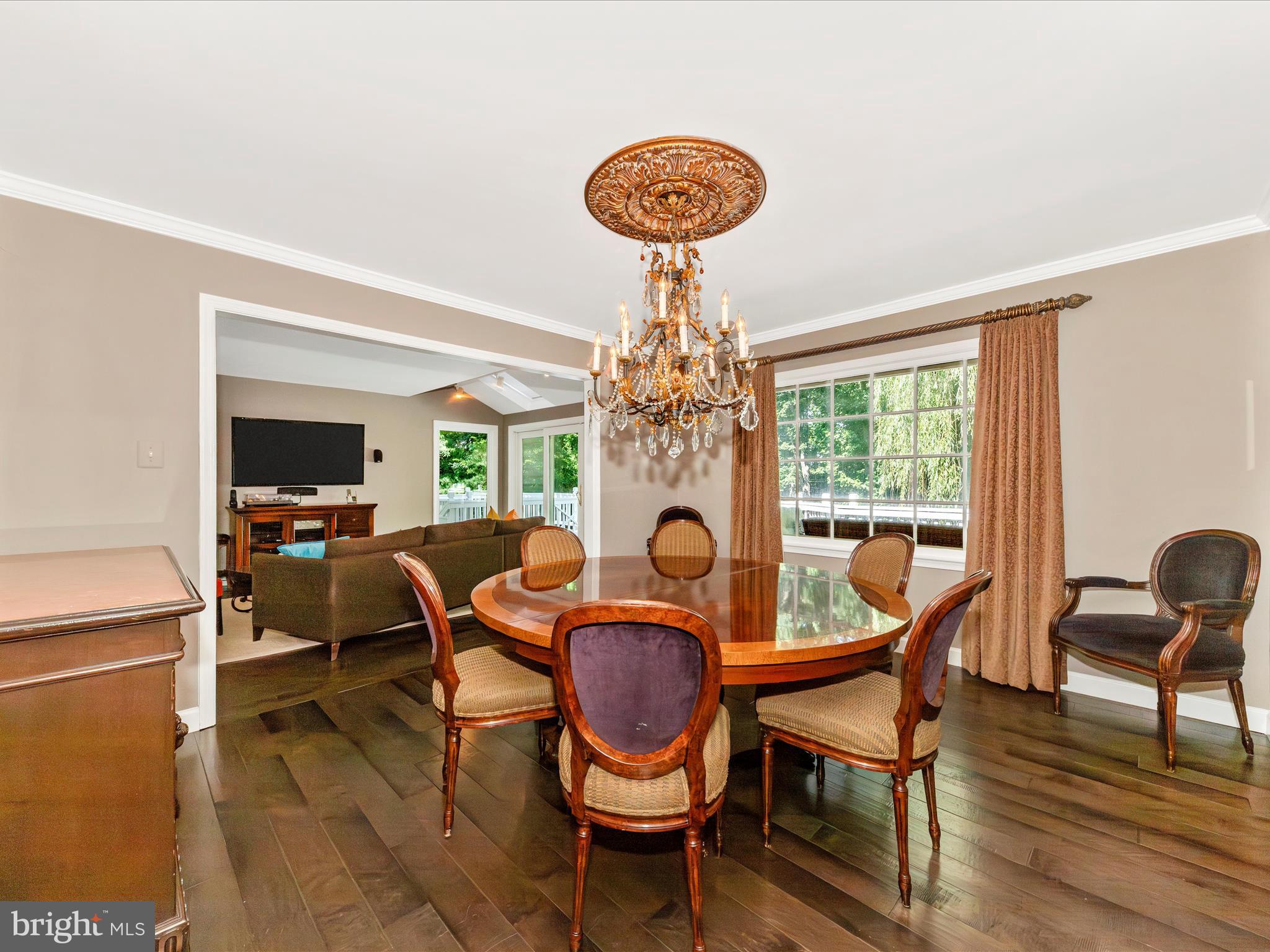 WASHINGTONIAN WOODS - Residential