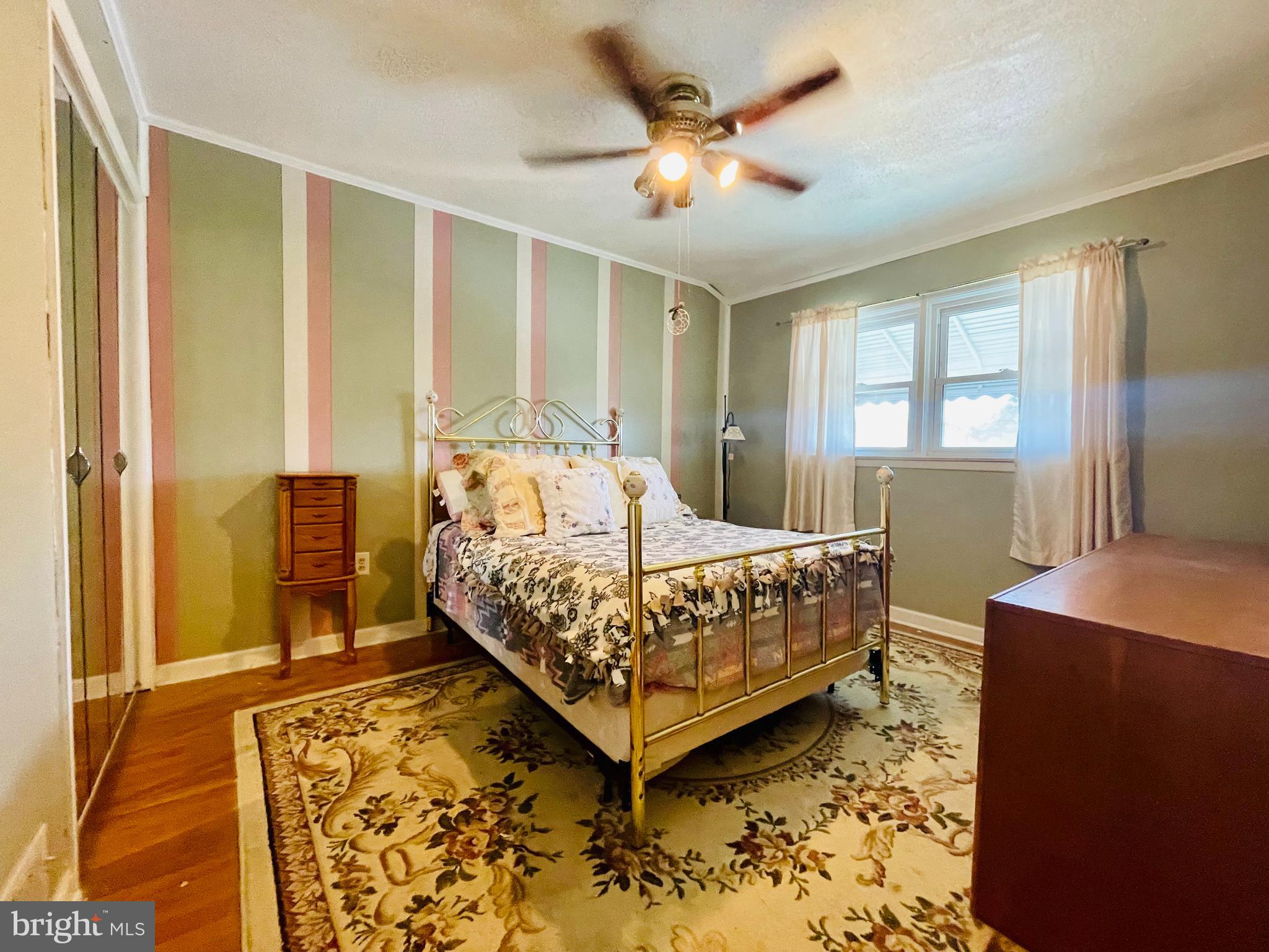 MIDDLE RIVER - Residential