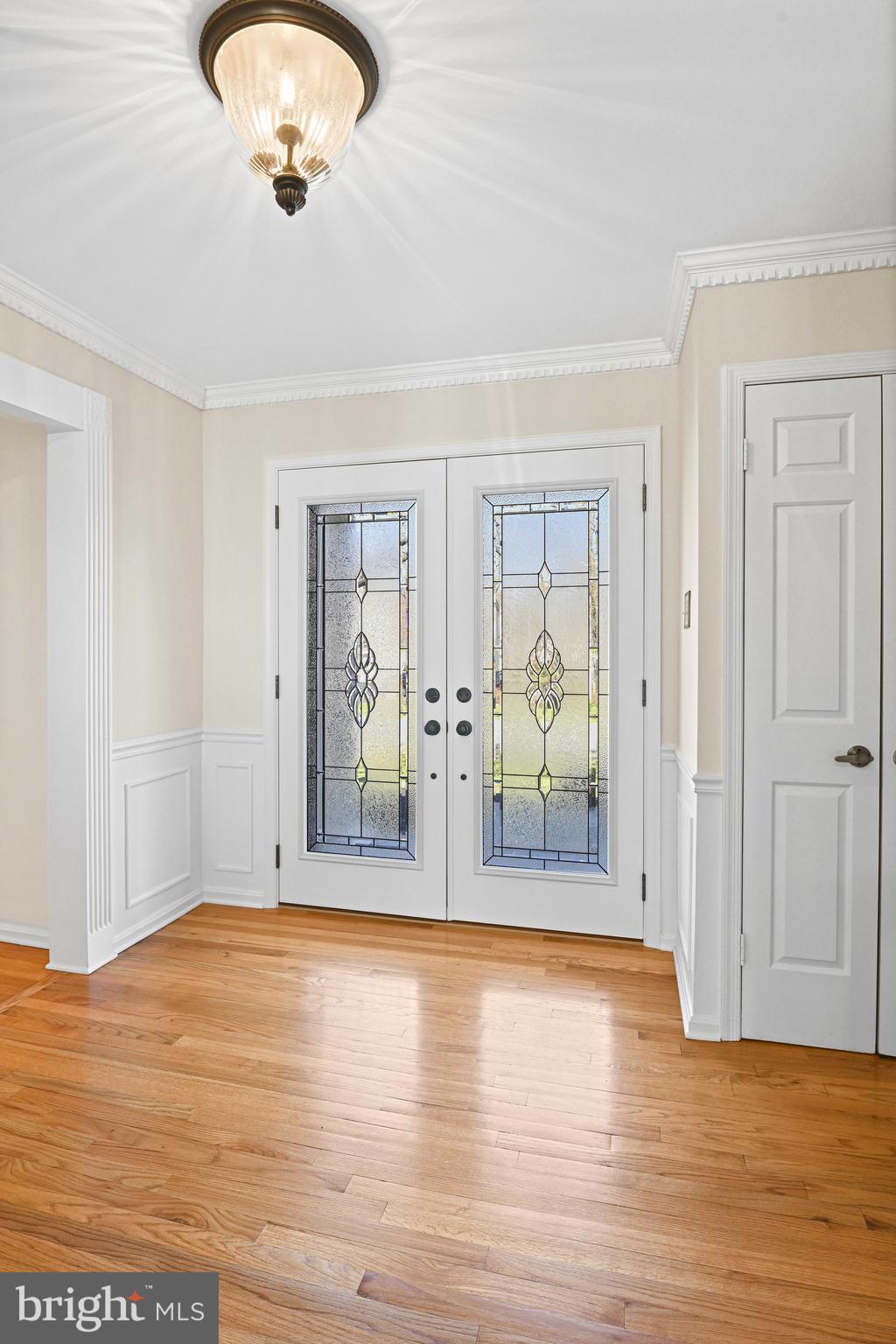 HOLLY KNOLL - Residential