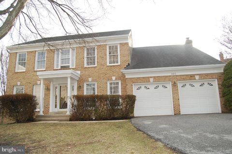 Photo of 2413 Belle Haven Court, ALEXANDRIA, VA 22306 (MLS # VAFX2293240)