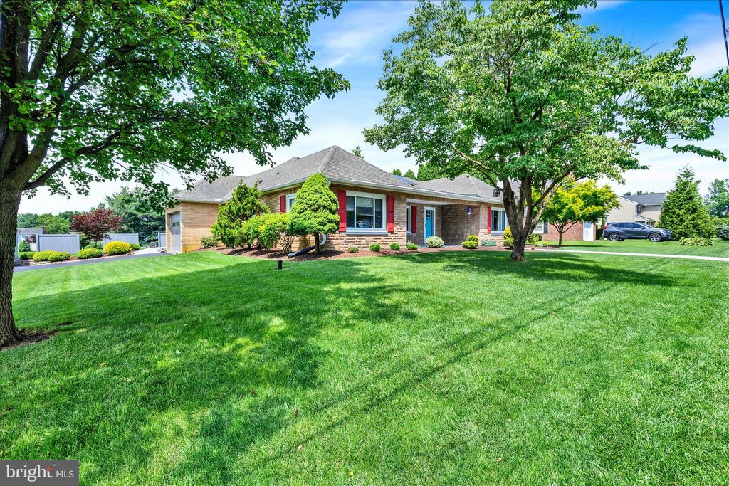 Photo of 10 Nolt Avenue, WILLOW STREET, PA 17584 (MLS # PALA2090130)