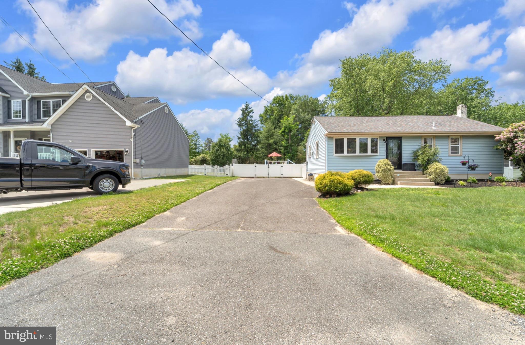 1181 BYRD DRIVE
