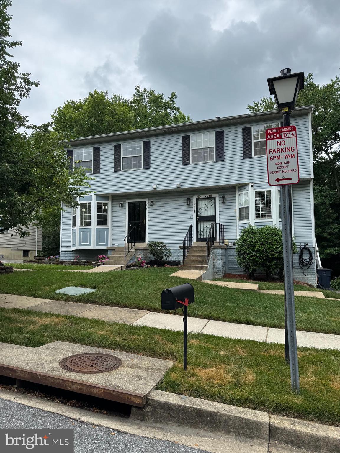 961 CENTRAL HILLS LANE