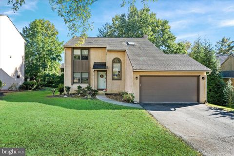 Photo of 7 Edinburgh Court, NEWARK, DE 19711 (MLS # DENC2091358)