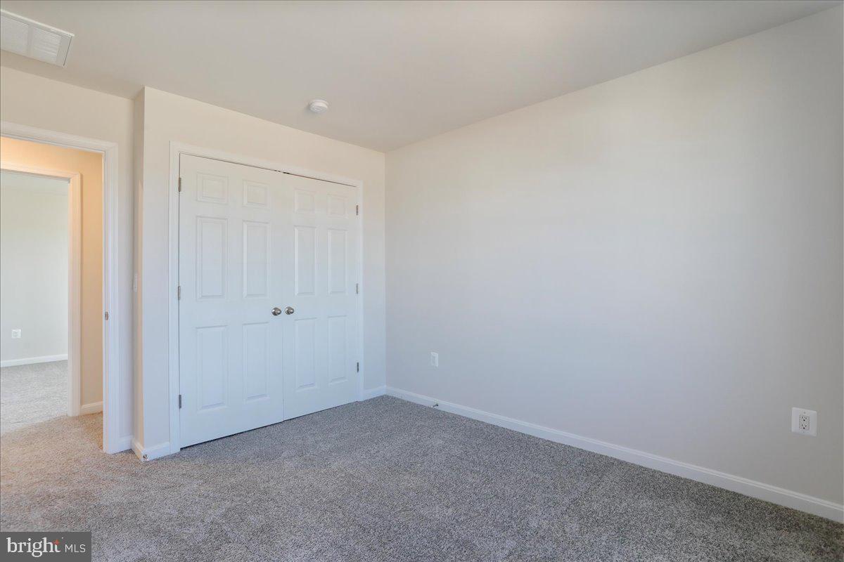 ABRAMS POINTE - Residential