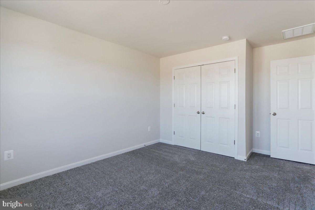 ABRAMS POINTE - Residential