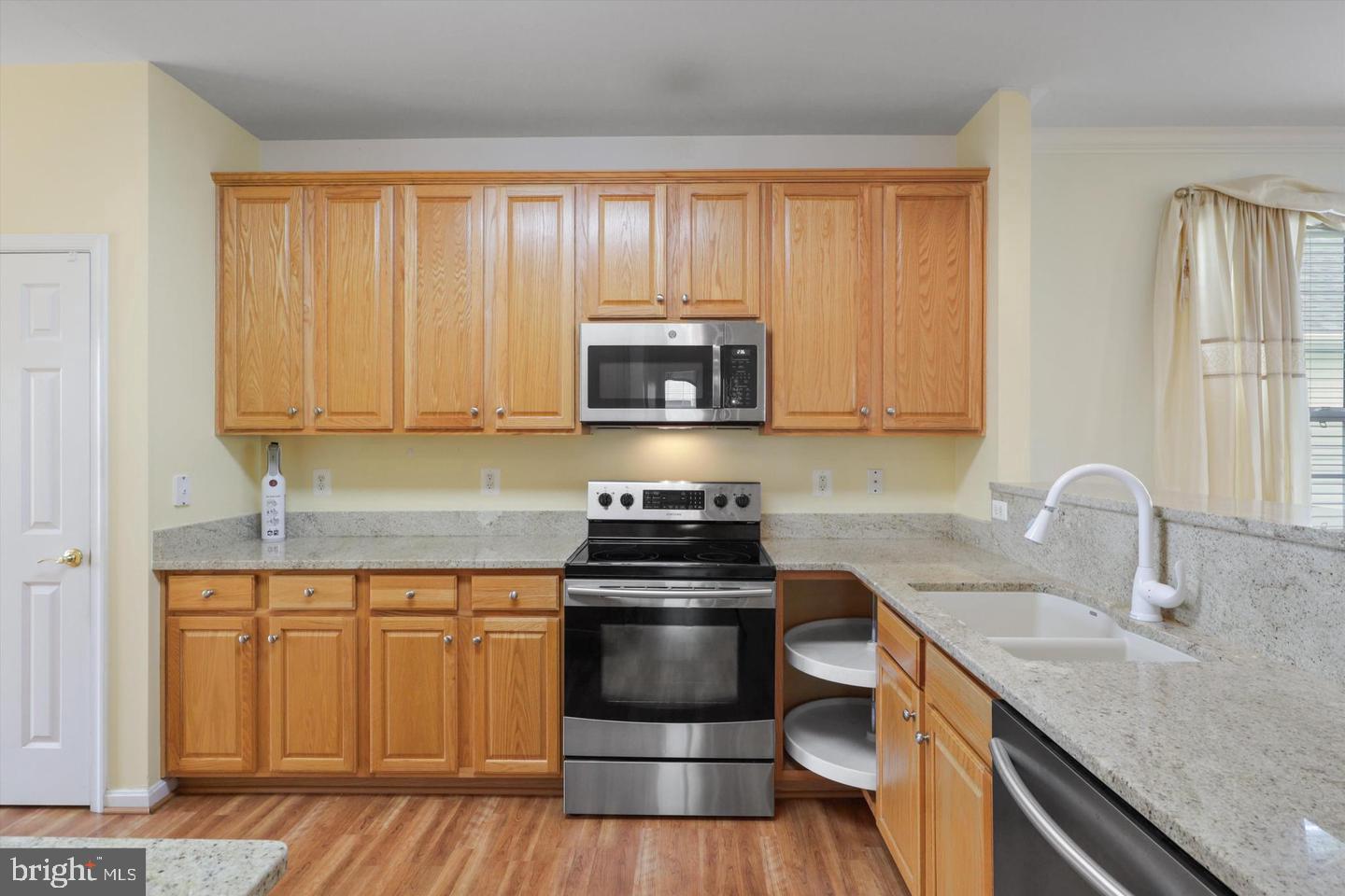 FOUR SEASONS IN HISTORIC VIRGINIA - Residential Lease