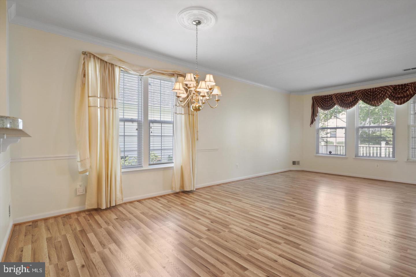 FOUR SEASONS IN HISTORIC VIRGINIA - Residential Lease