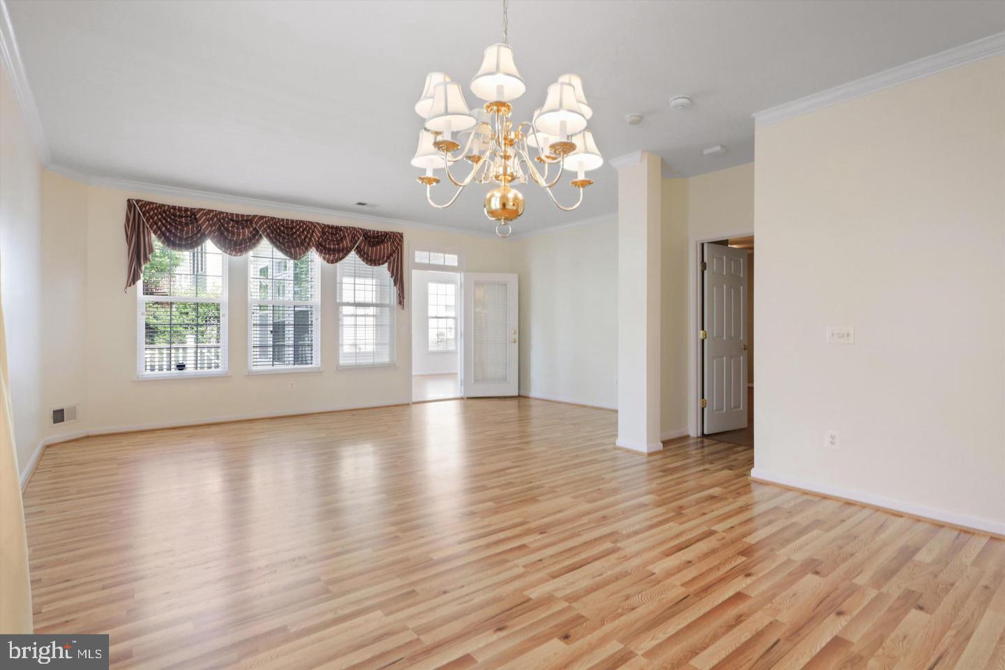 FOUR SEASONS IN HISTORIC VIRGINIA - Residential Lease