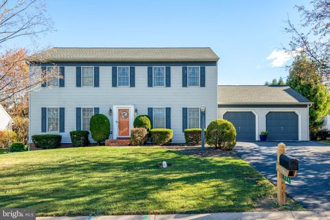 Photo of 735 Oxford Road, Lancaster, PA 17601 (MLS # PALA2060342)