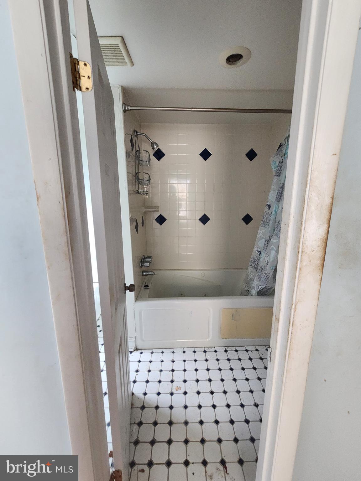 BRENTWOOD - Residential