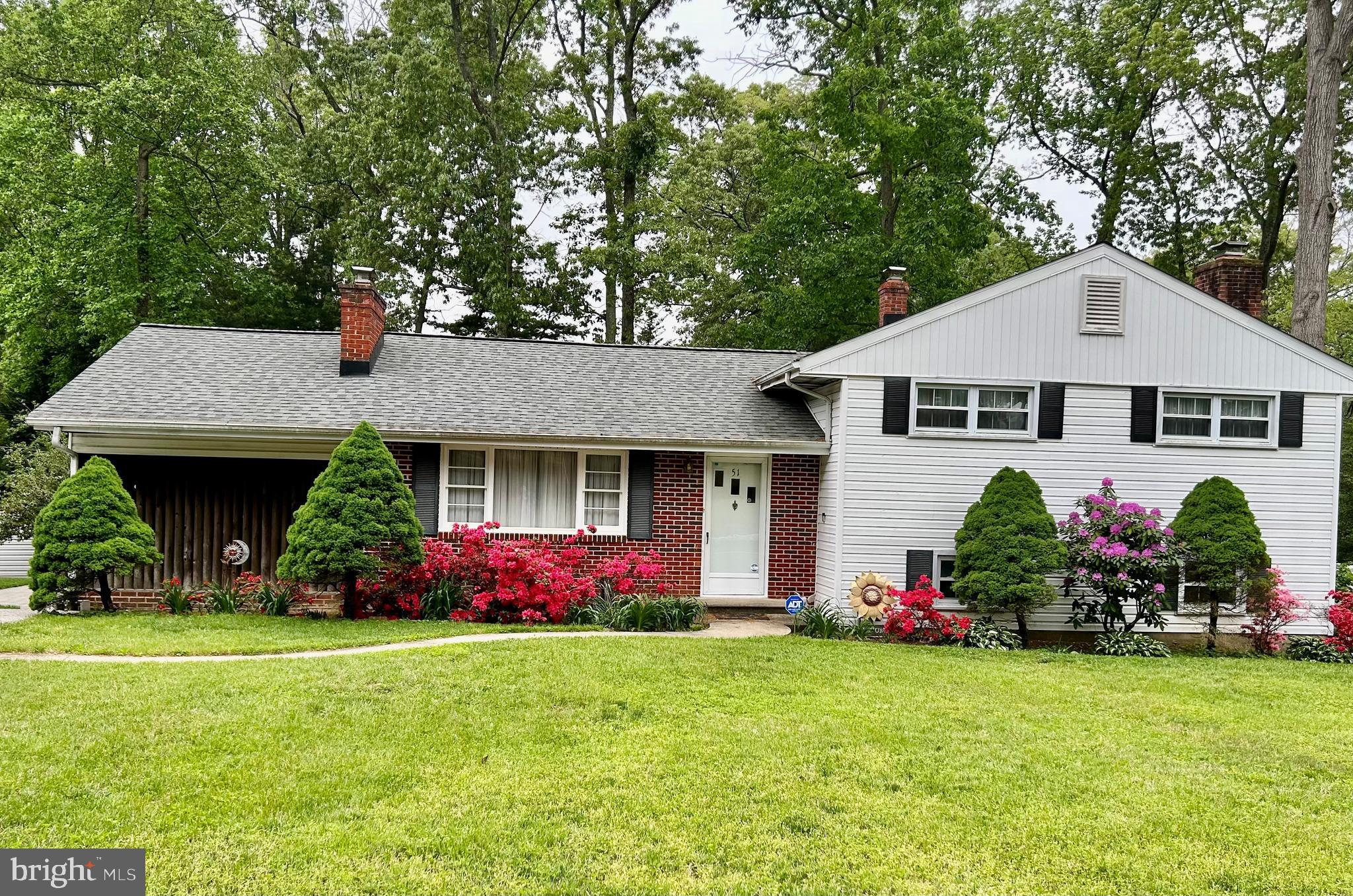 51 SUNSET DRIVE