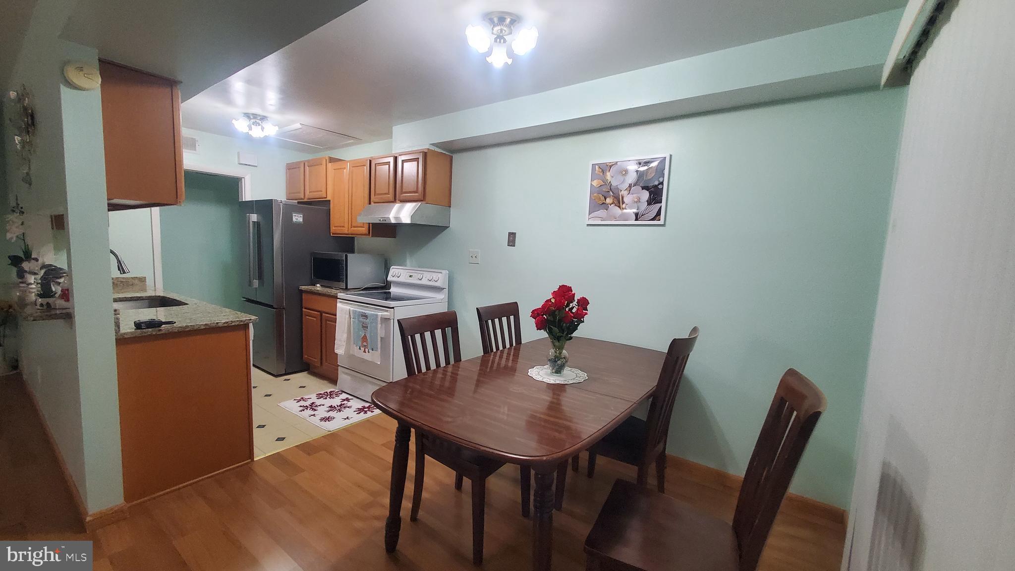 BROOKSHIRE - Residential