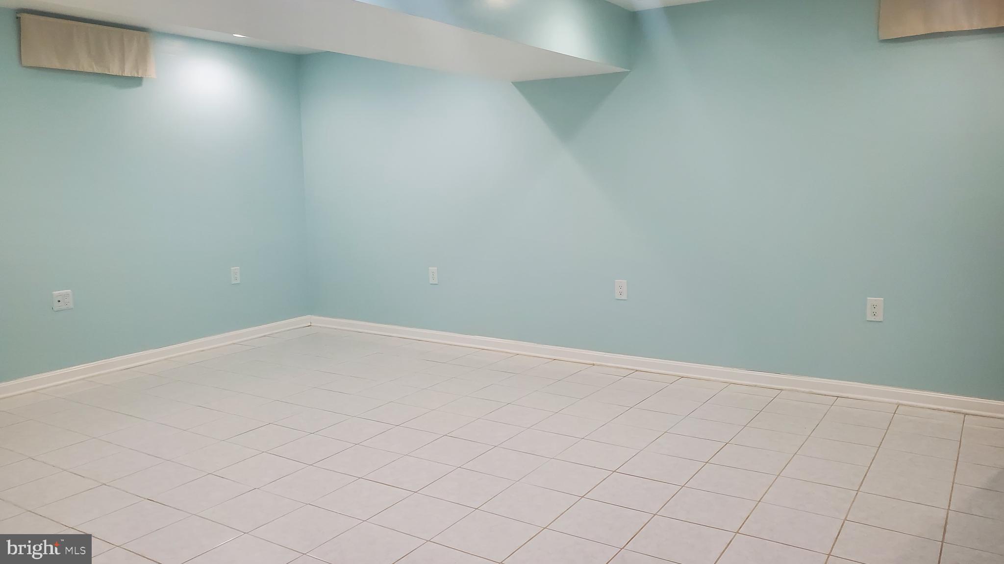 BROOKSHIRE - Residential