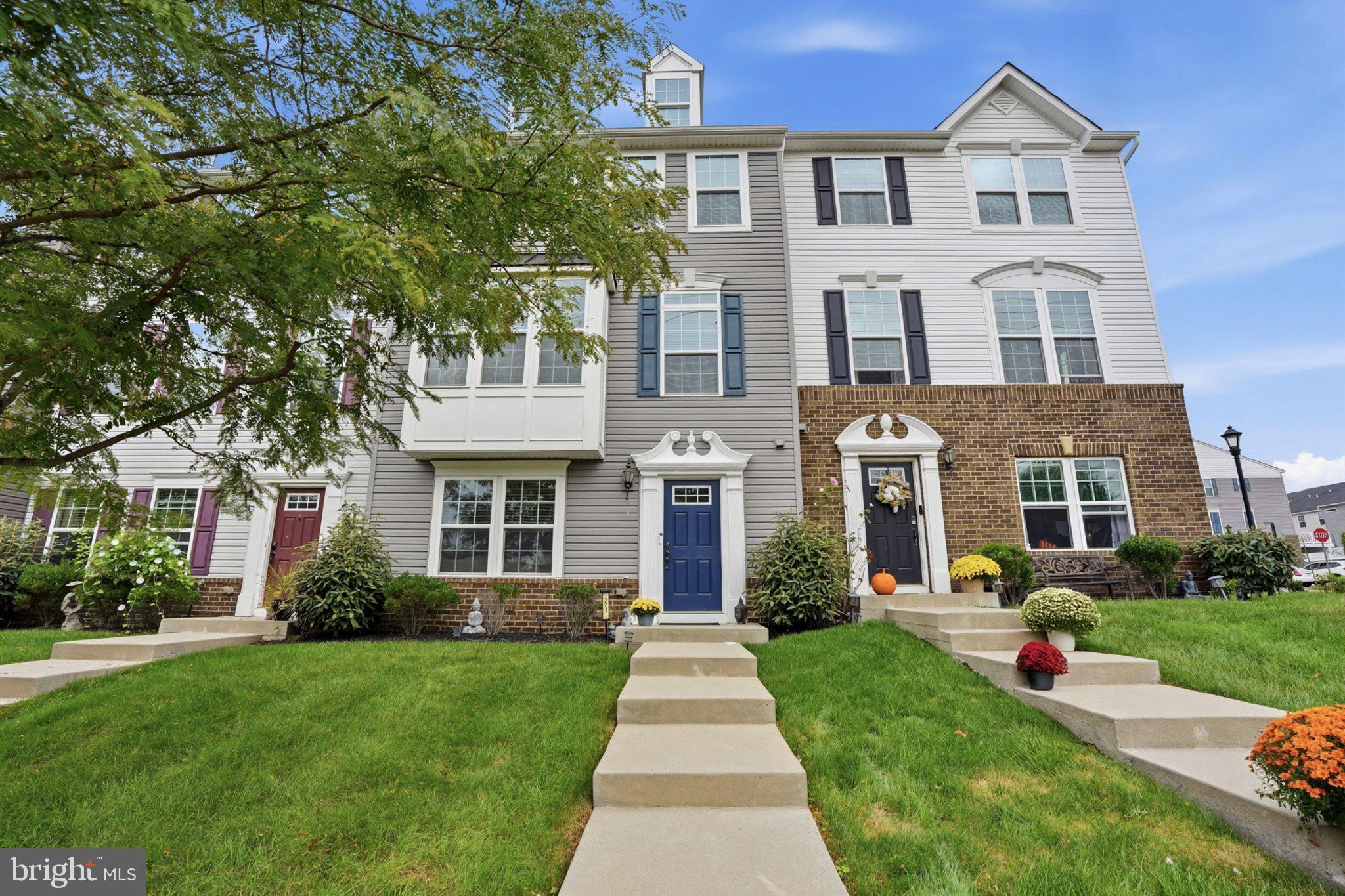 271 GRACE LANE