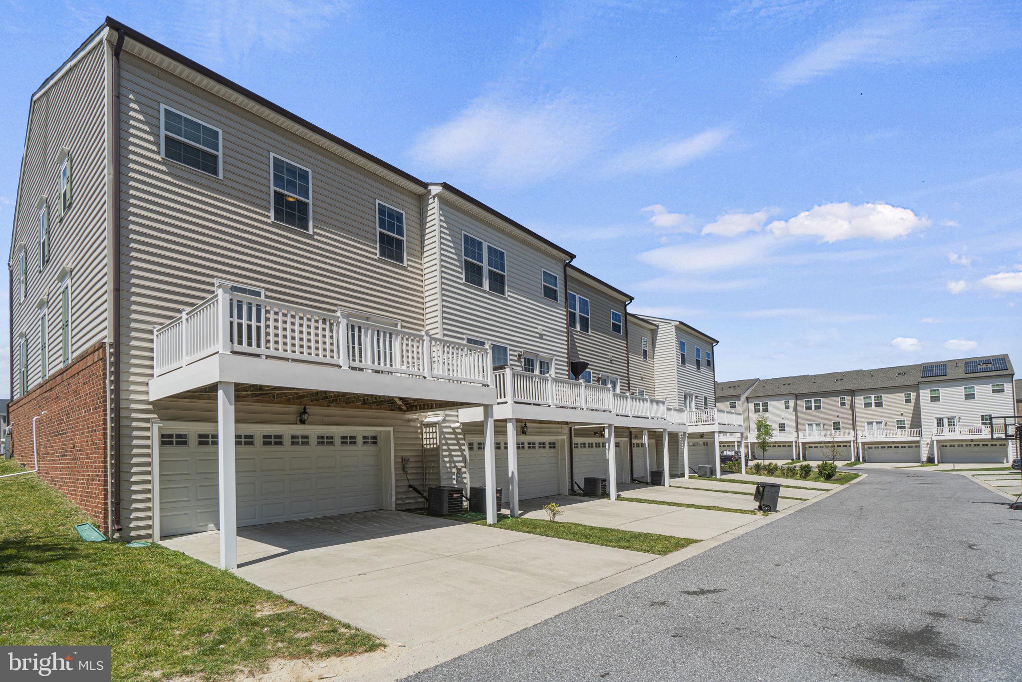 BALLARD GREEN - Residential