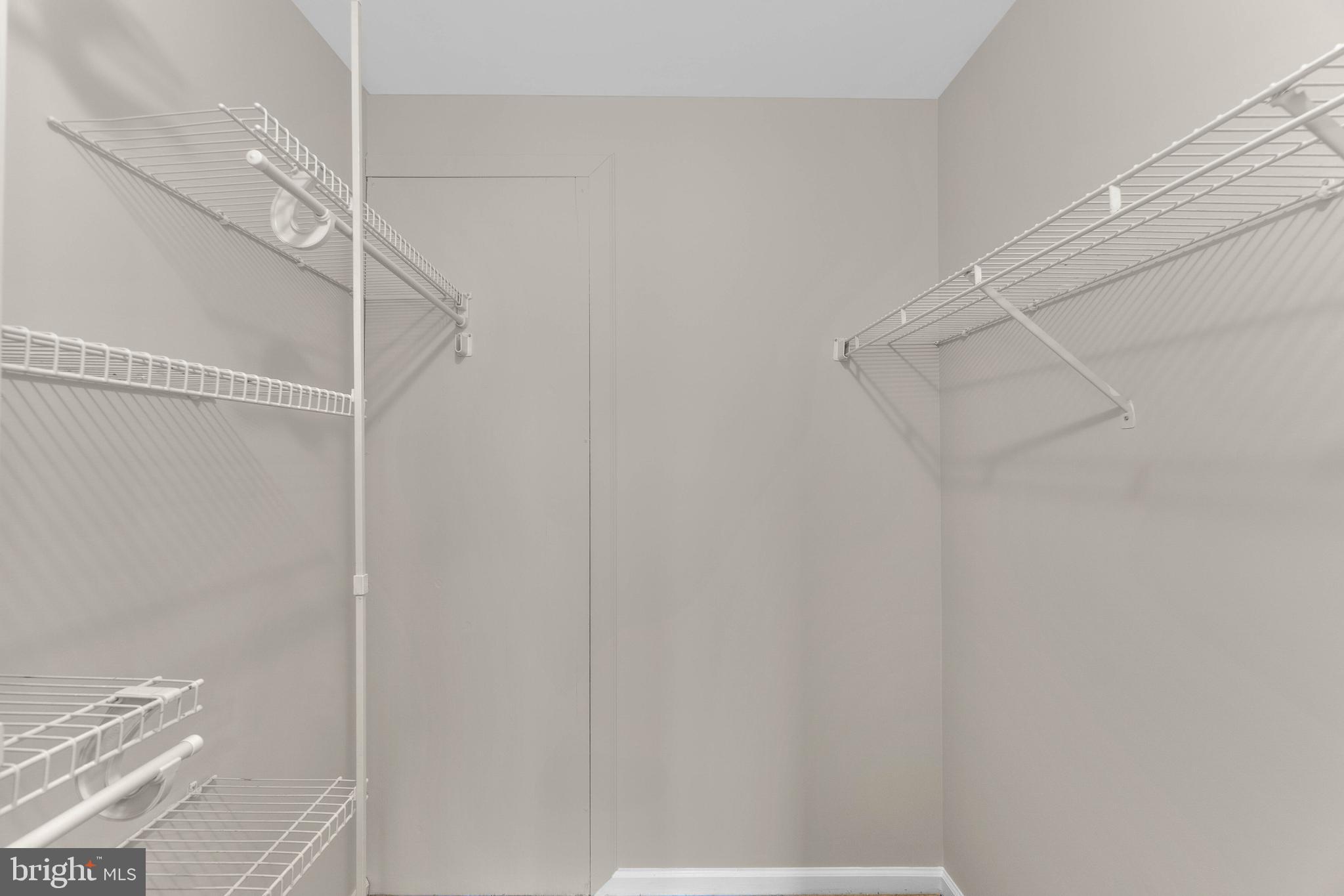 STONEHAVEN MEWS IN CROFTON VILLAGE - Residential Lease