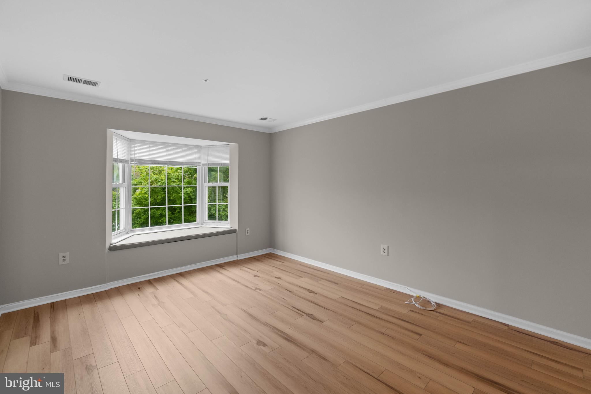 STONEHAVEN MEWS IN CROFTON VILLAGE - Residential Lease