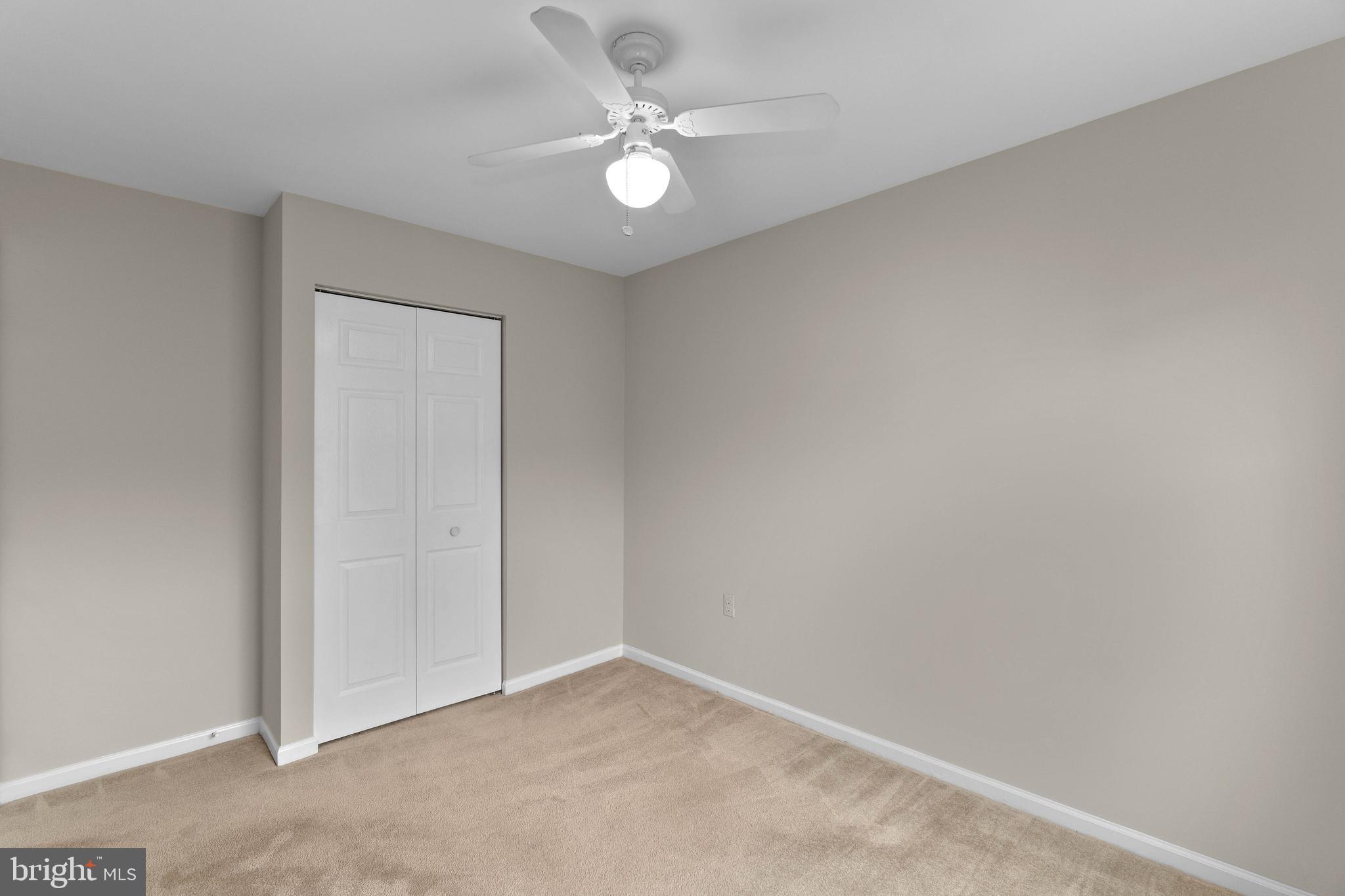 STONEHAVEN MEWS IN CROFTON VILLAGE - Residential Lease