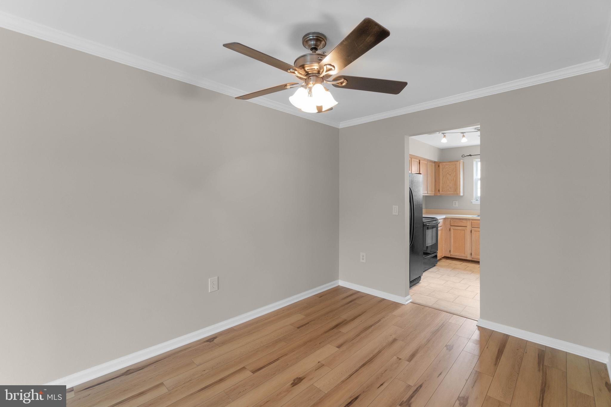 STONEHAVEN MEWS IN CROFTON VILLAGE - Residential Lease