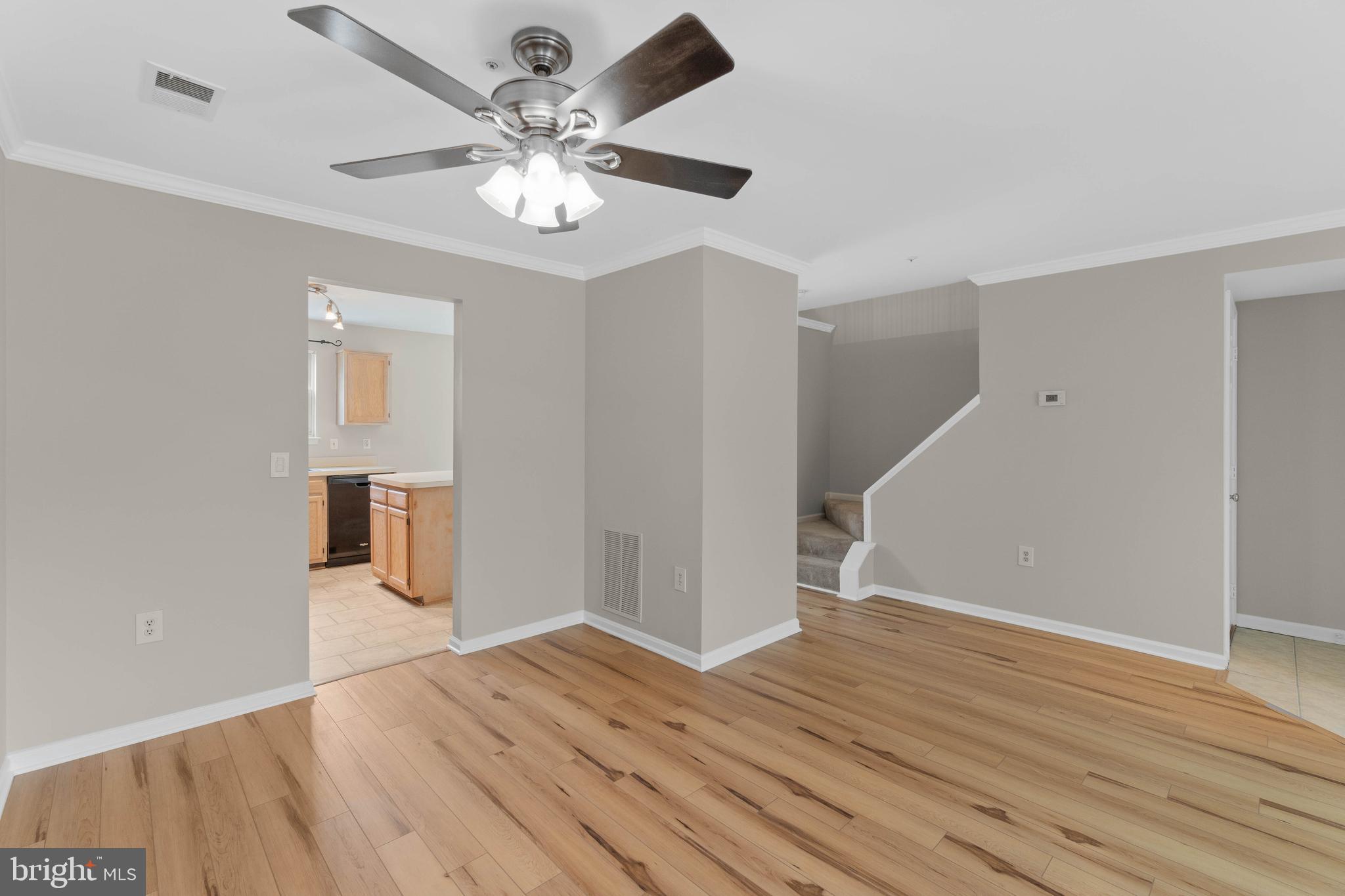 STONEHAVEN MEWS IN CROFTON VILLAGE - Residential Lease