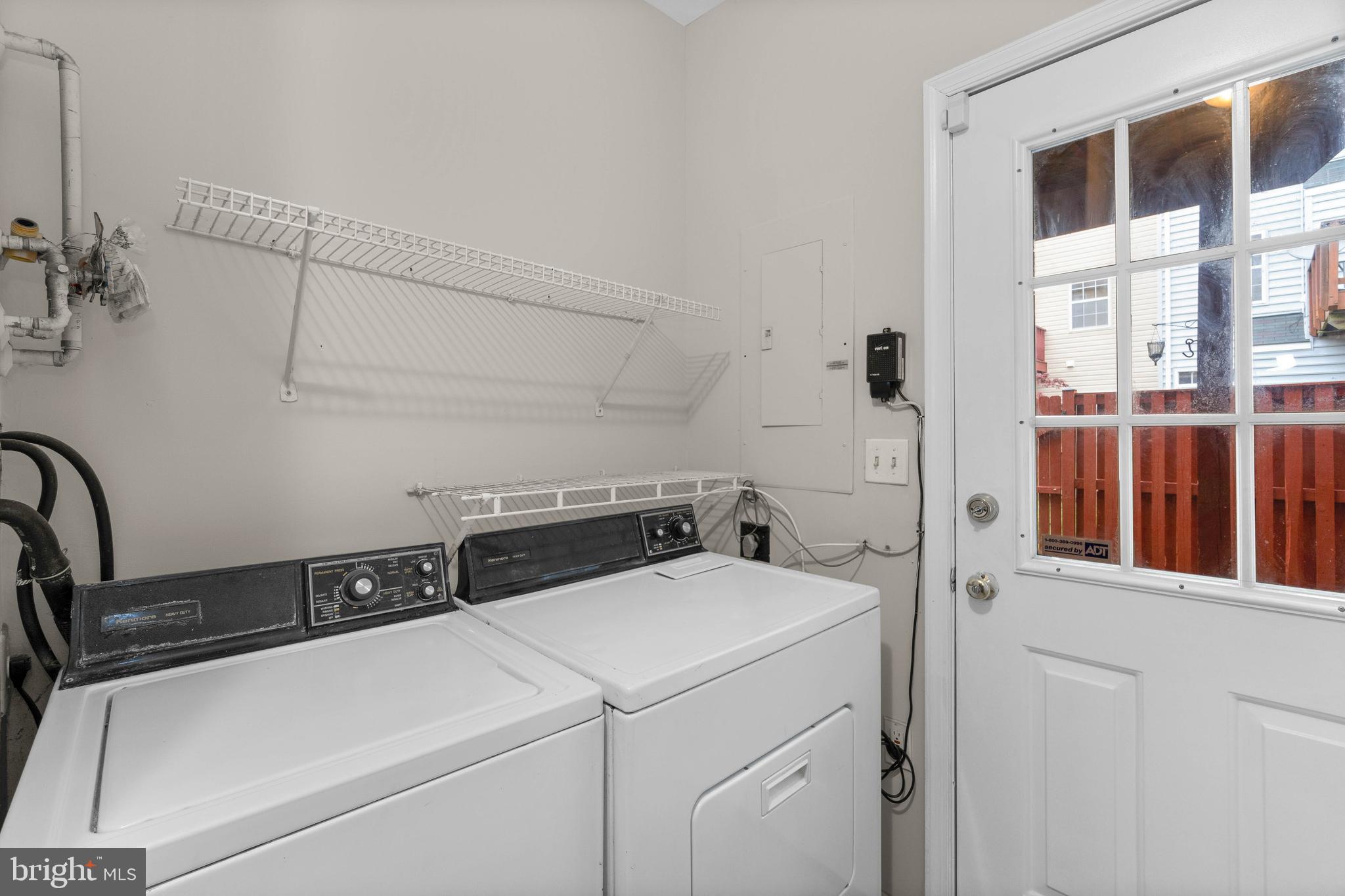 STONEHAVEN MEWS IN CROFTON VILLAGE - Residential Lease