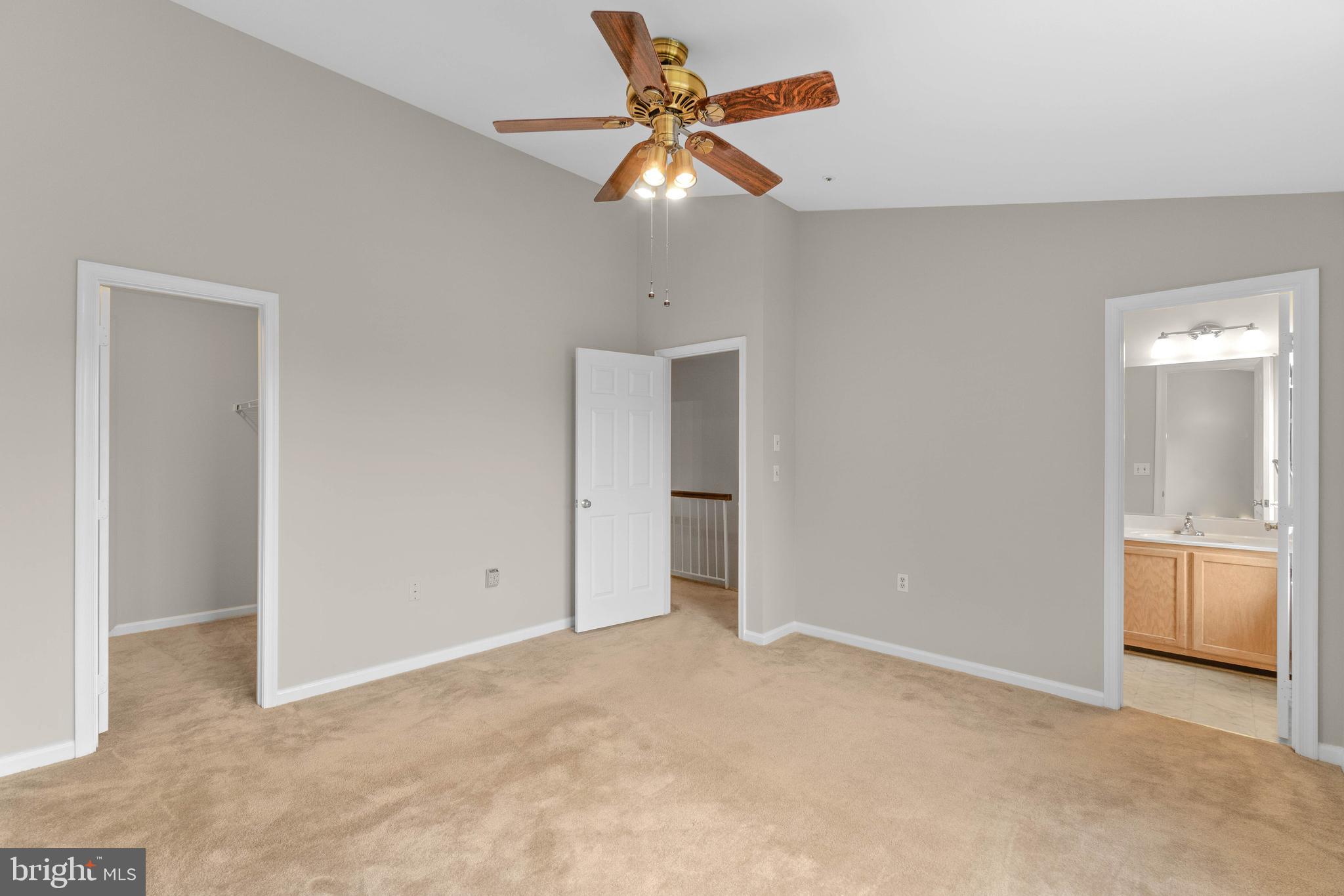 STONEHAVEN MEWS IN CROFTON VILLAGE - Residential Lease