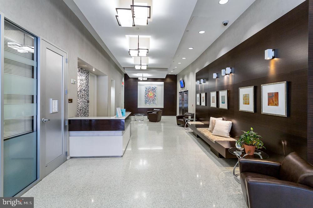 NATIONAL HARBOR - Residential Lease