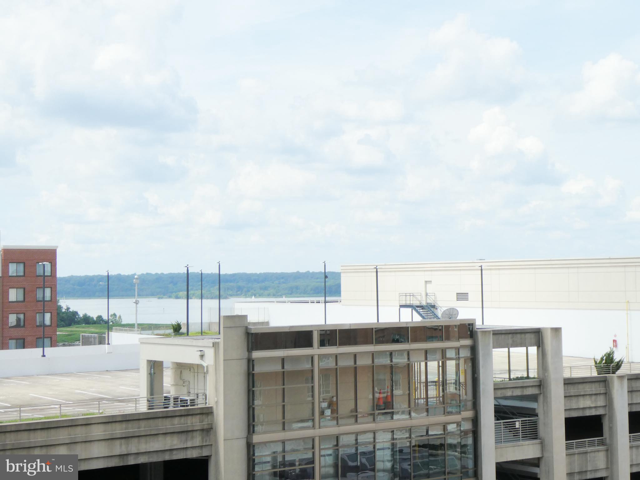 NATIONAL HARBOR - Residential Lease
