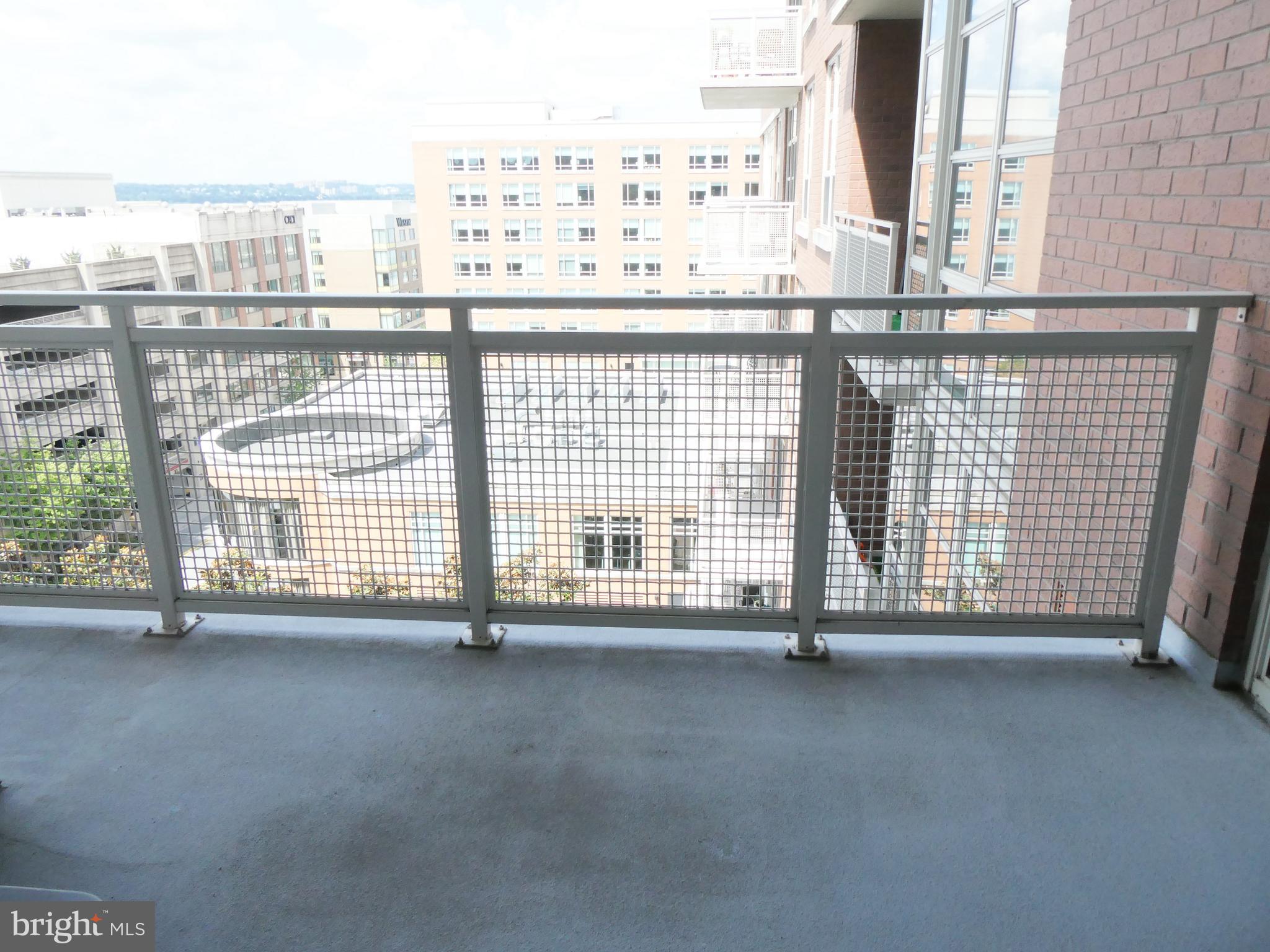 NATIONAL HARBOR - Residential Lease