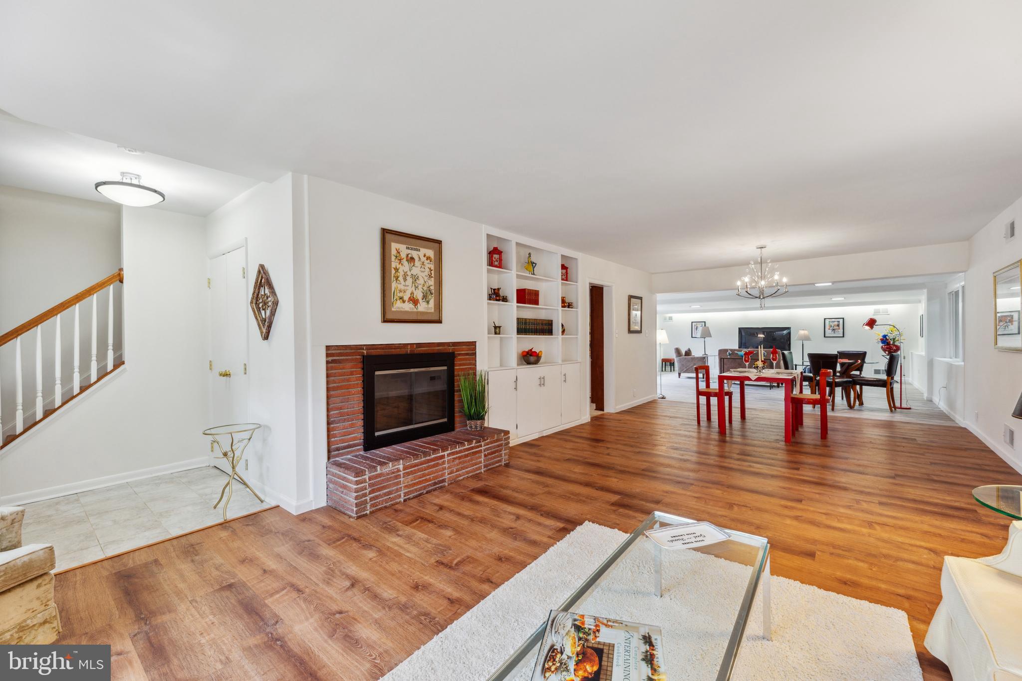 HOLMES RUN PARK - Residential Lease