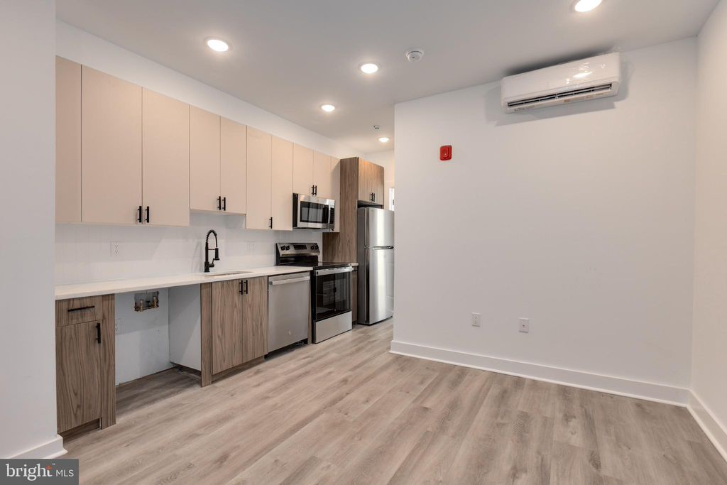 Photo of 715 W Cumberland Street #3, PHILADELPHIA, PA 19133 (MLS # PAPH2583528)