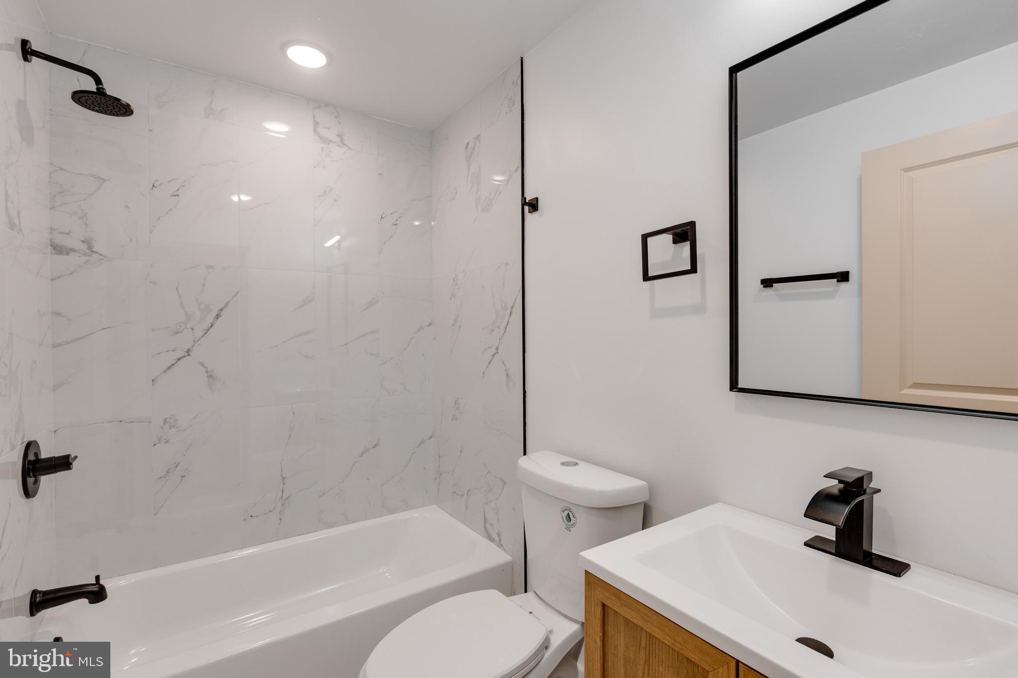 715 W CUMBERLAND STREET 3