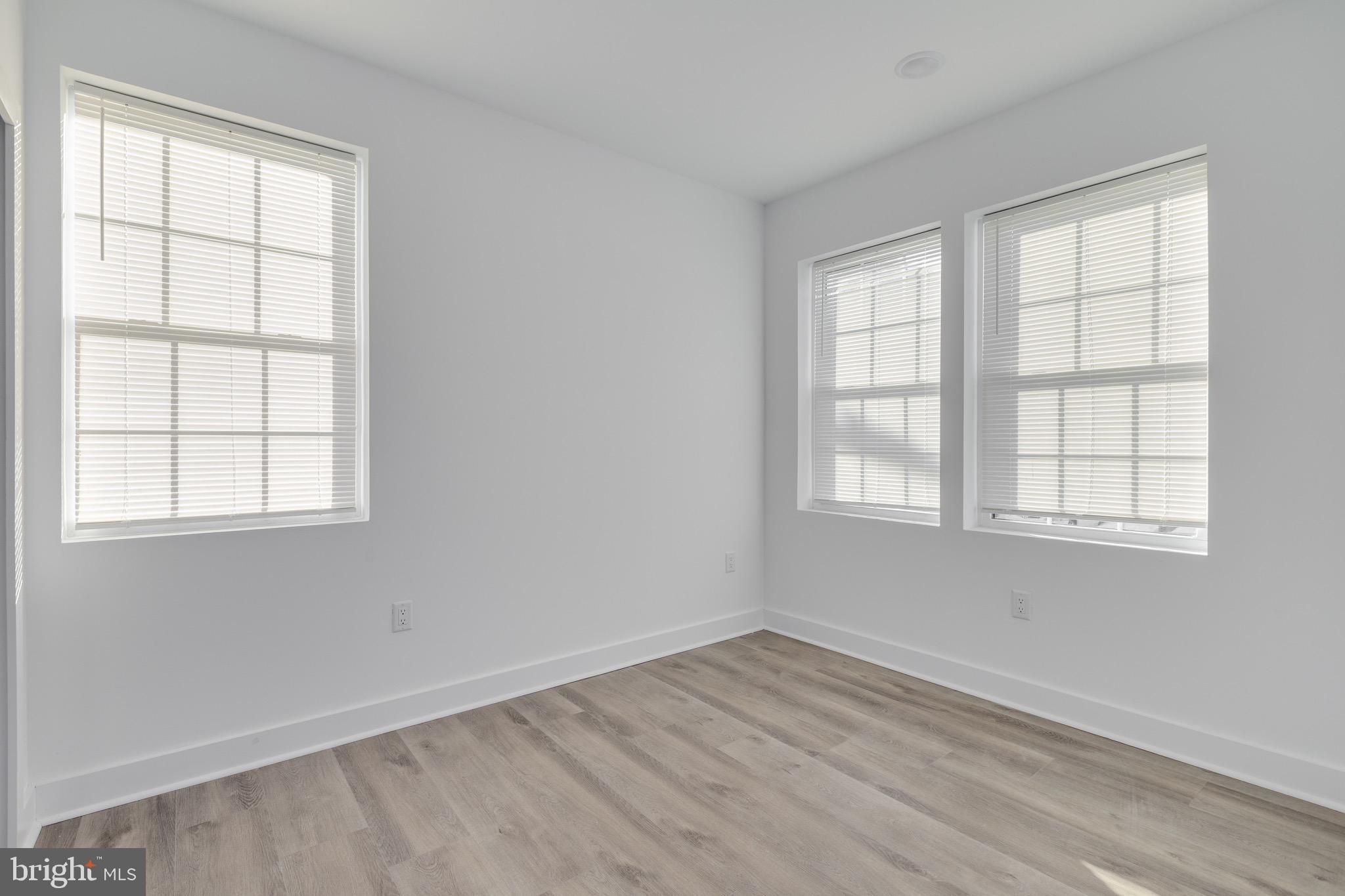 715 W CUMBERLAND STREET 3