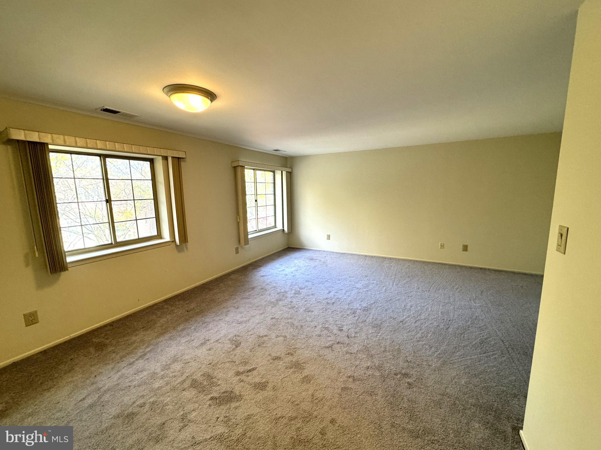 2751 PENNSYLVANIA AVENUE B202
