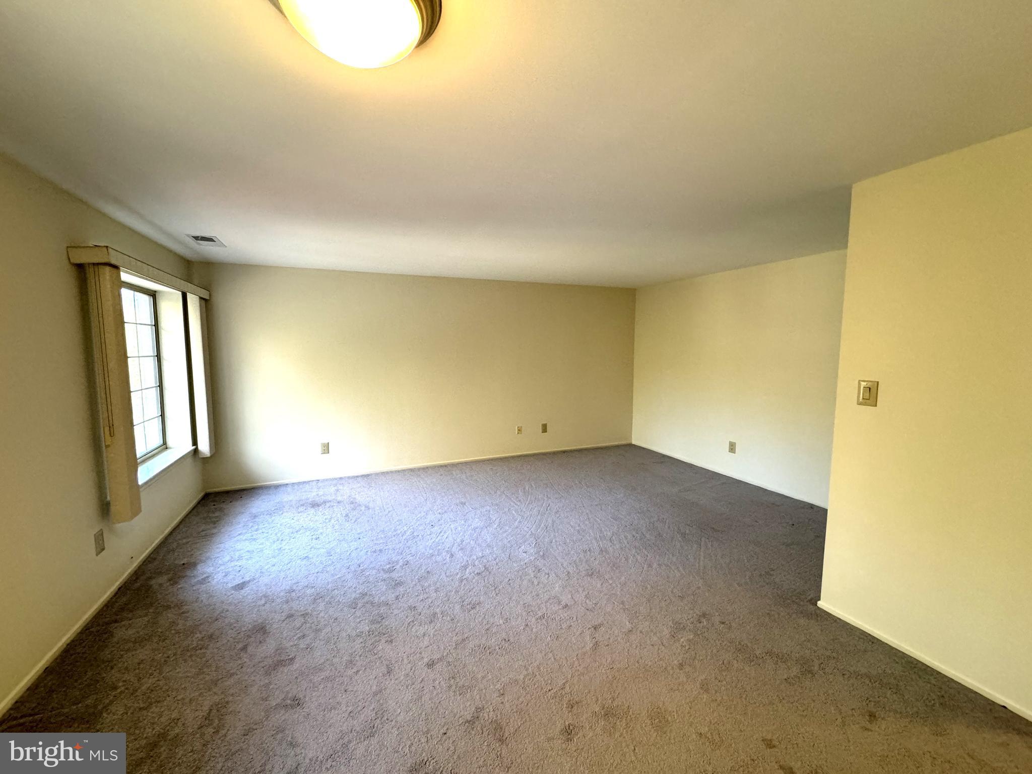 2751 PENNSYLVANIA AVENUE B202