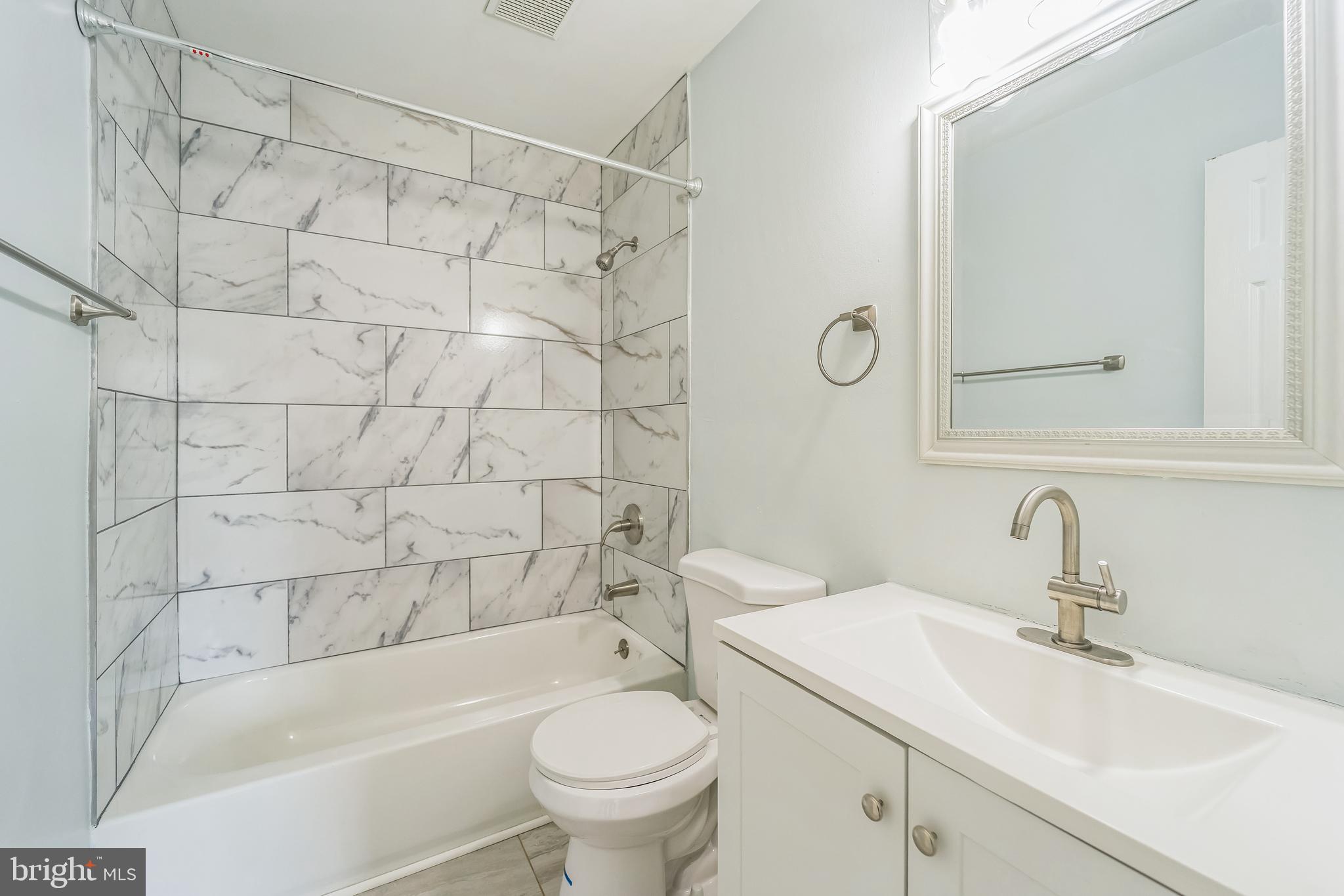 QUEEN ANNE VILLAGE - Residential Lease