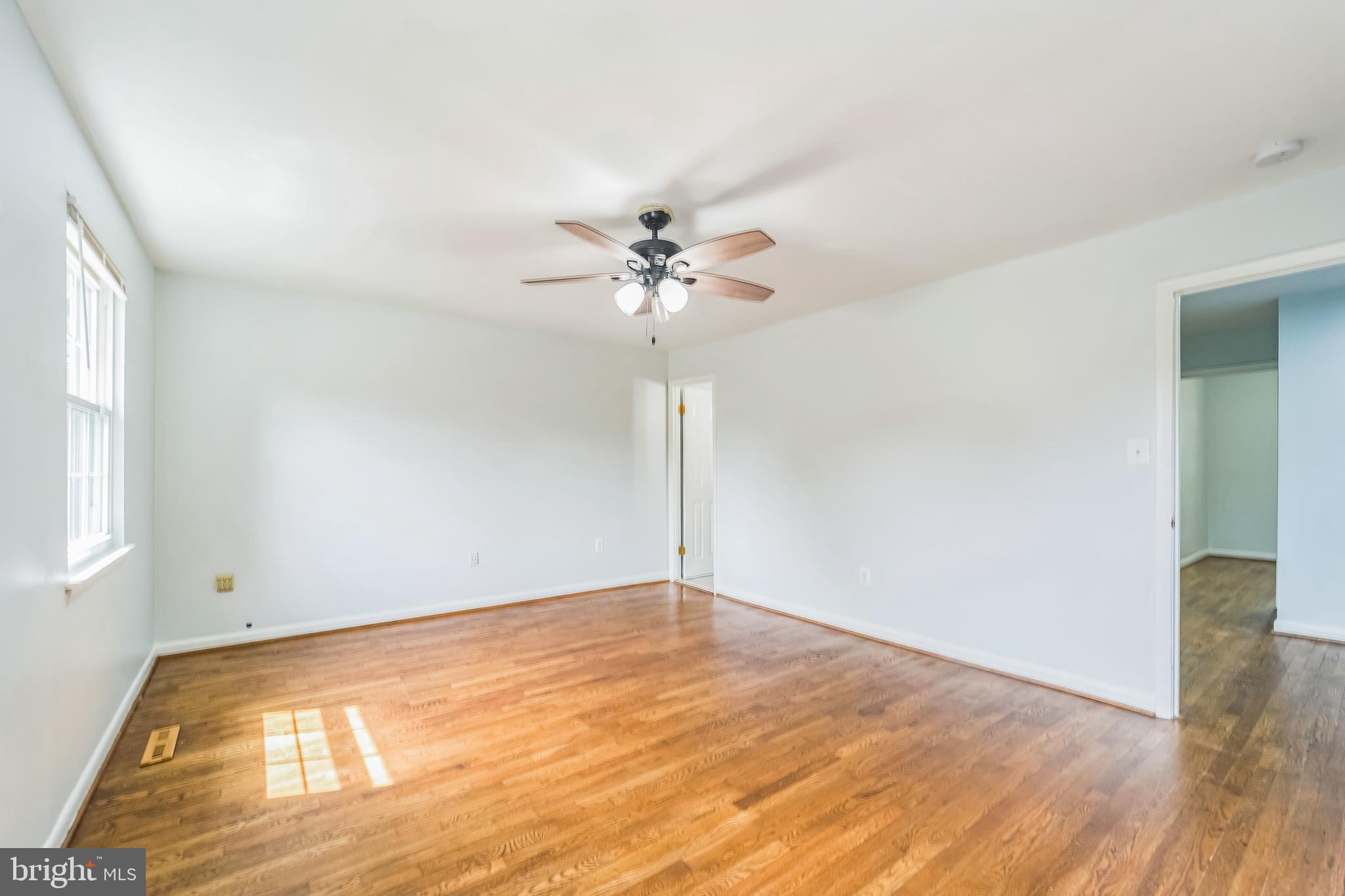 QUEEN ANNE VILLAGE - Residential Lease