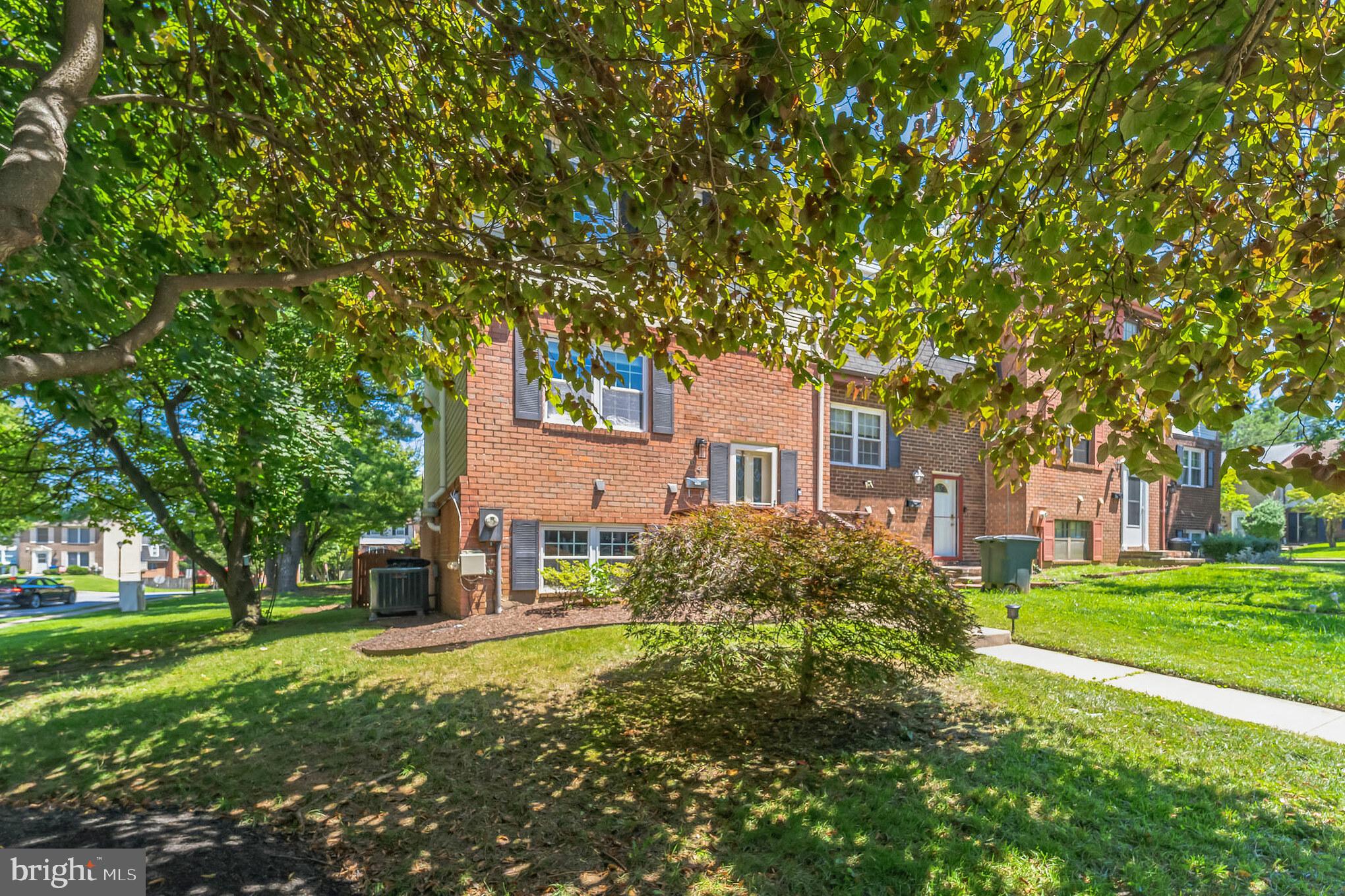 QUEEN ANNE VILLAGE - Residential Lease