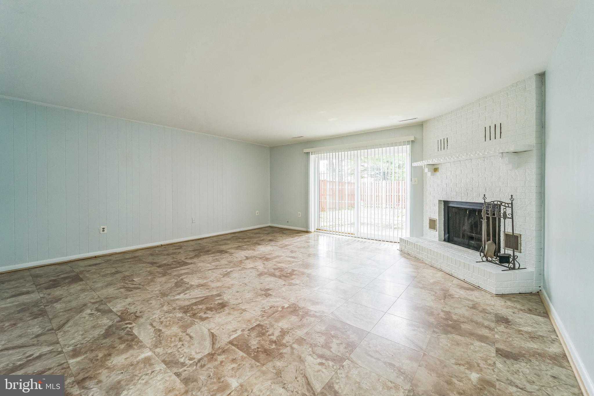 QUEEN ANNE VILLAGE - Residential Lease